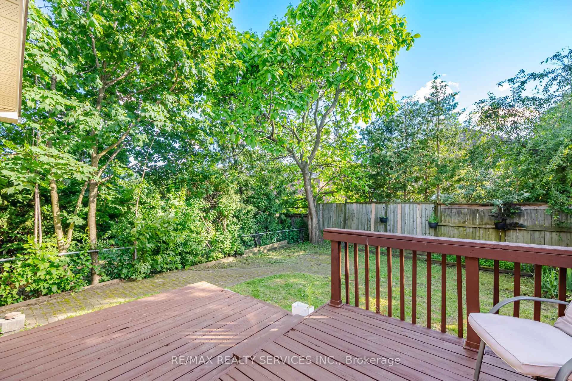 Photo 38 of 1842 Cricket Lane, Pickering, Amberlea — HOMEH