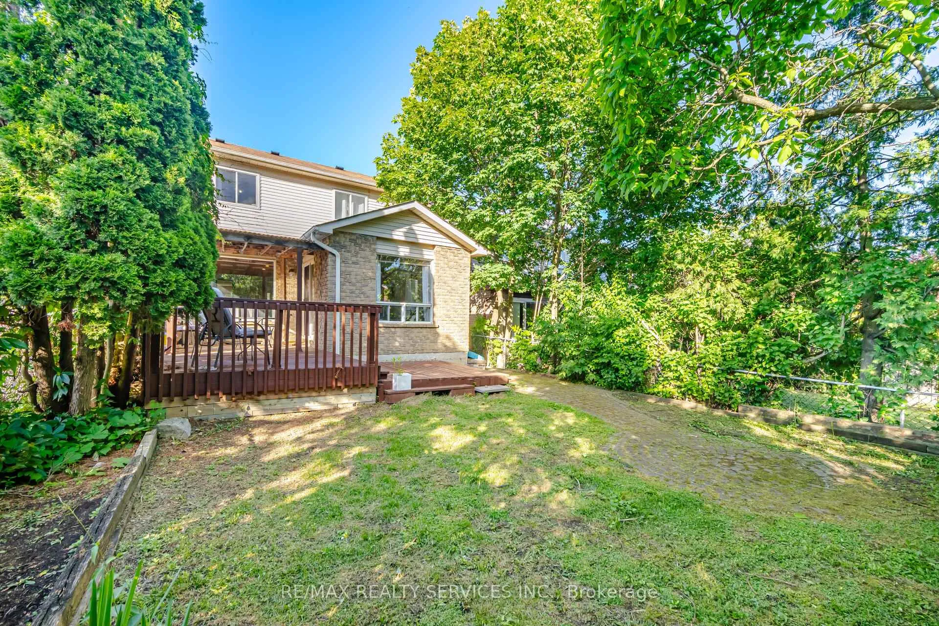 Photo 41 of 1842 Cricket Lane, Pickering, Amberlea — HOMEH