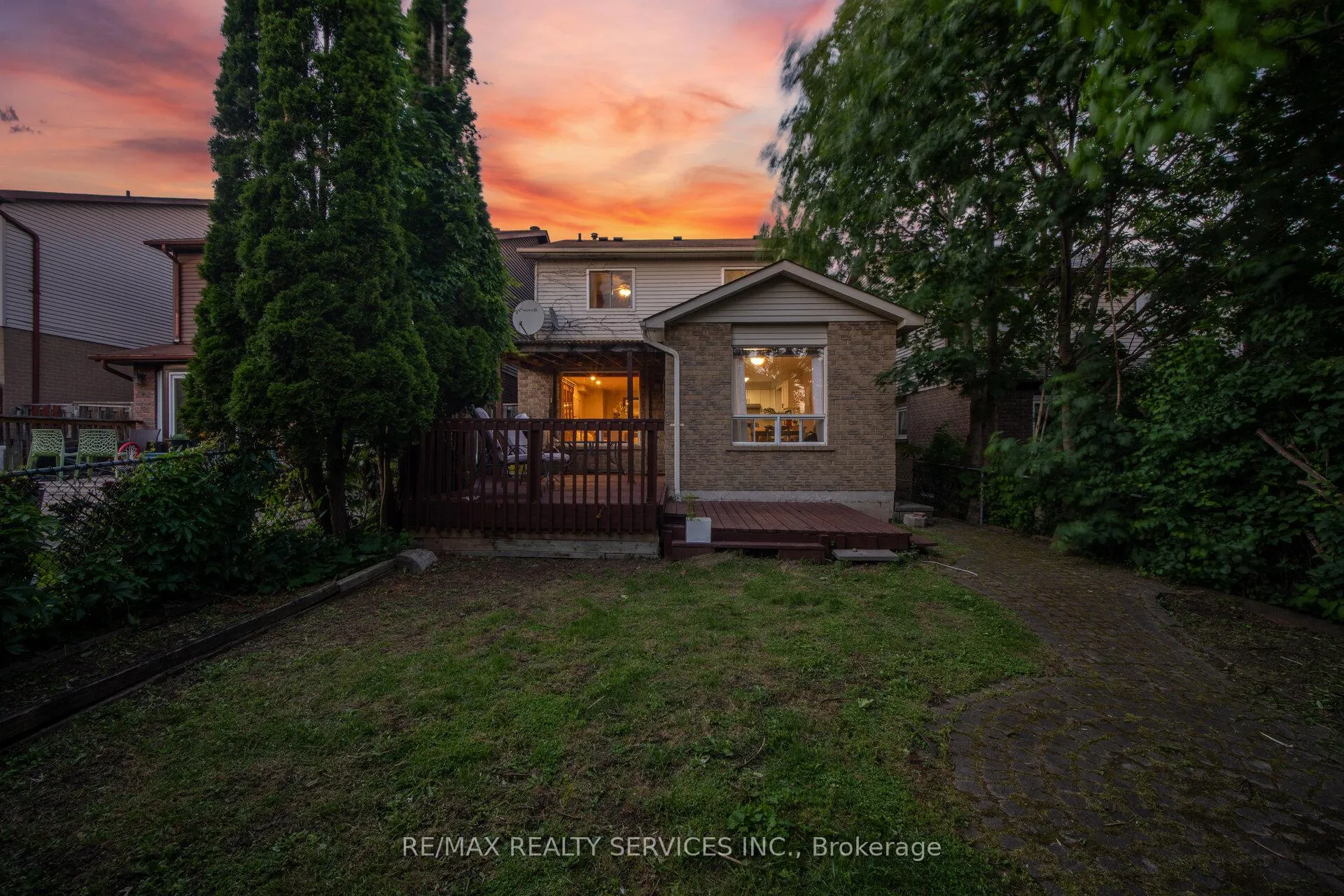Photo 45 of 1842 Cricket Lane, Pickering, Amberlea — HOMEH