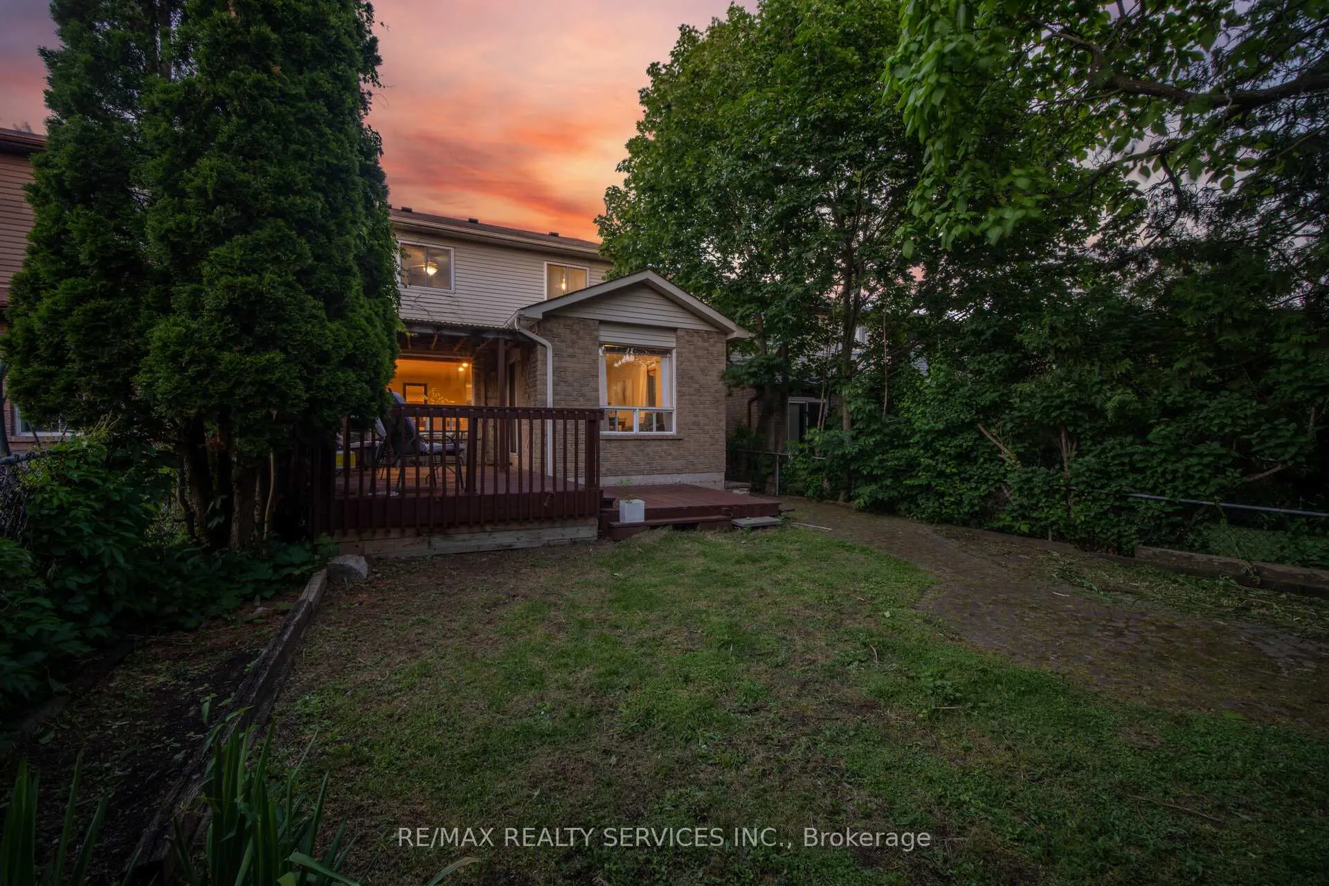 Photo 46 of 1842 Cricket Lane, Pickering, Amberlea — HOMEH