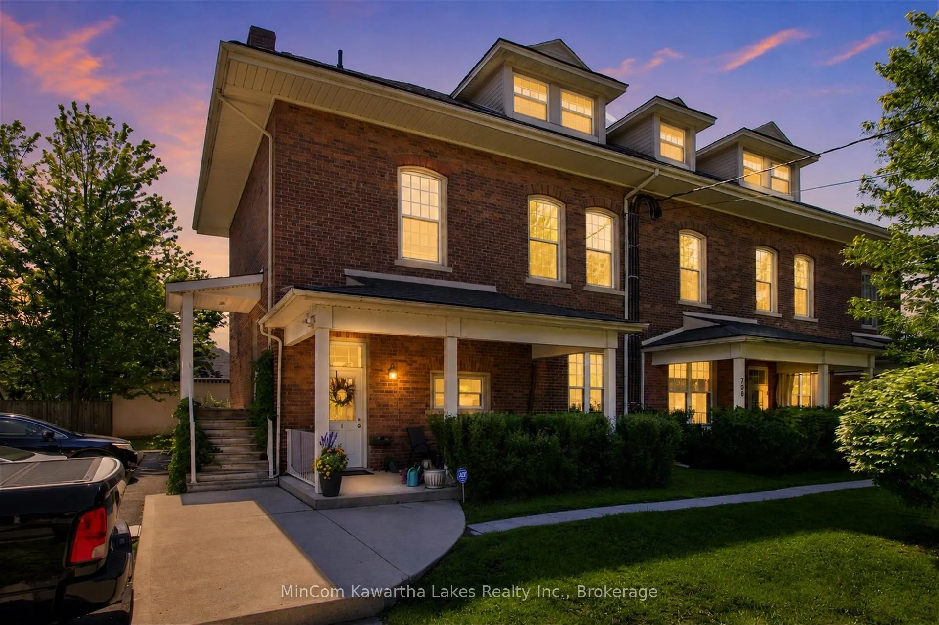 Photo 1 of Unit 4, 760 George Street N, Peterborough, Northcrest Ward 5 — HOMEH
