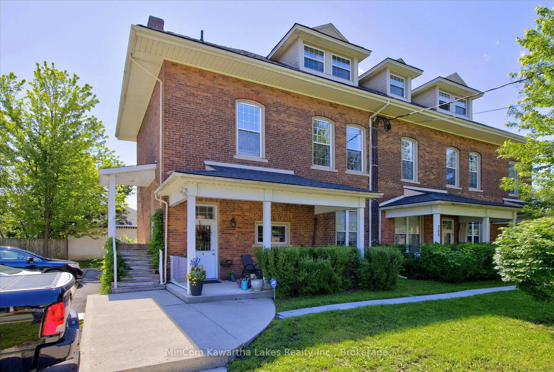 Photo 3 of Unit 4, 760 George Street N, Peterborough, Northcrest Ward 5 — HOMEH