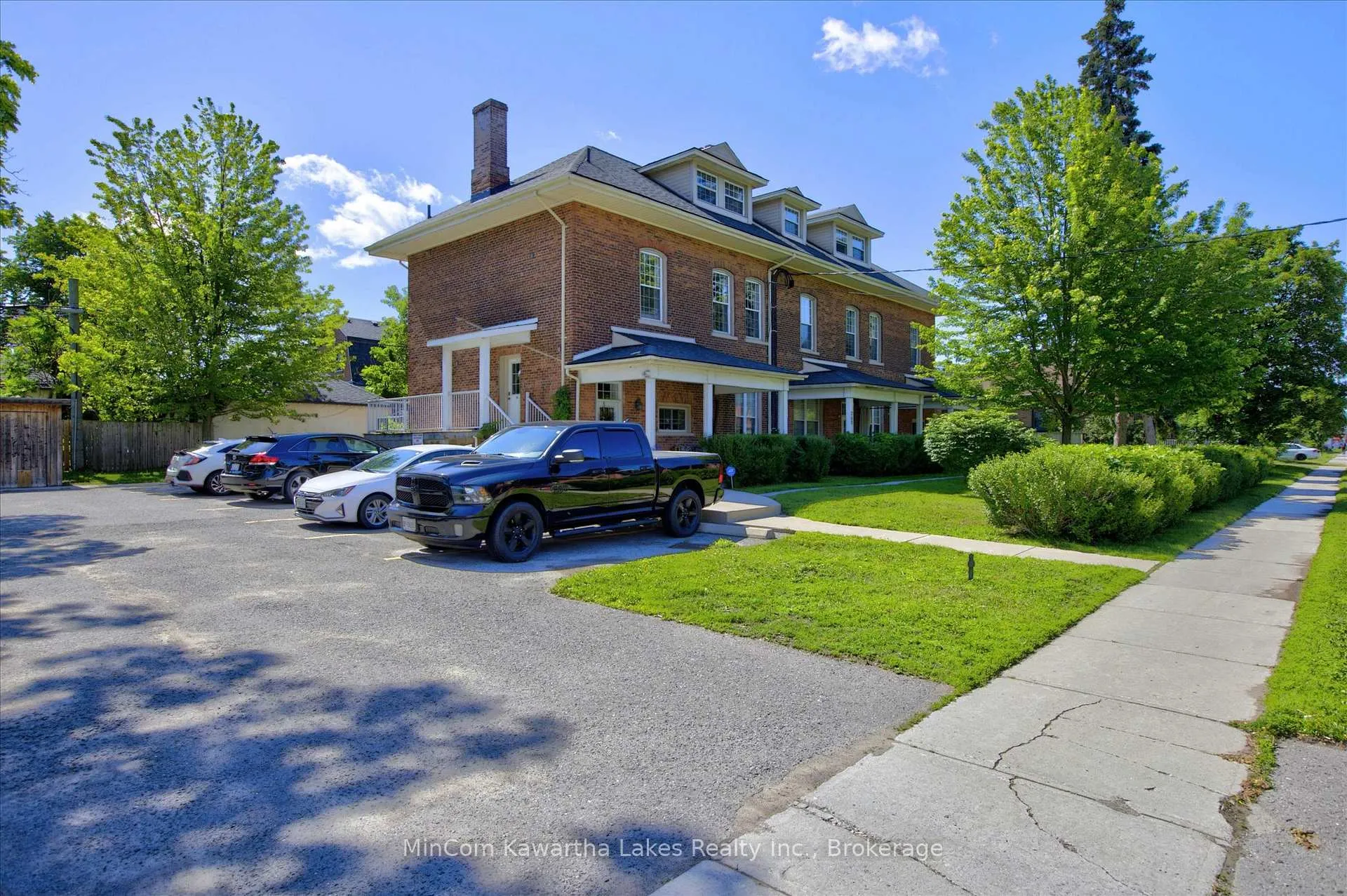 Photo 5 of Unit 4, 760 George Street N, Peterborough, Northcrest Ward 5 — HOMEH
