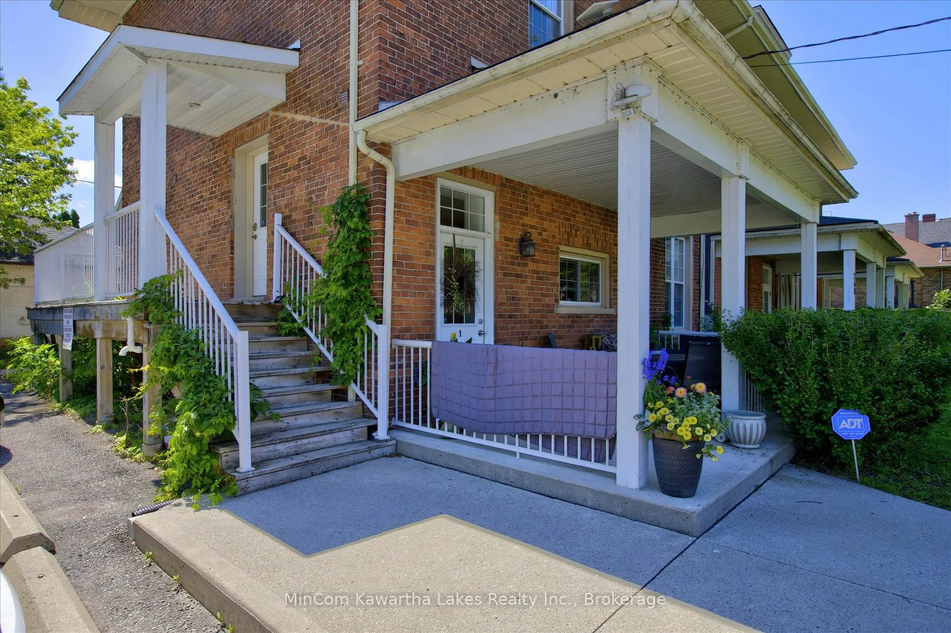 Photo 6 of Unit 4, 760 George Street N, Peterborough, Northcrest Ward 5 — HOMEH
