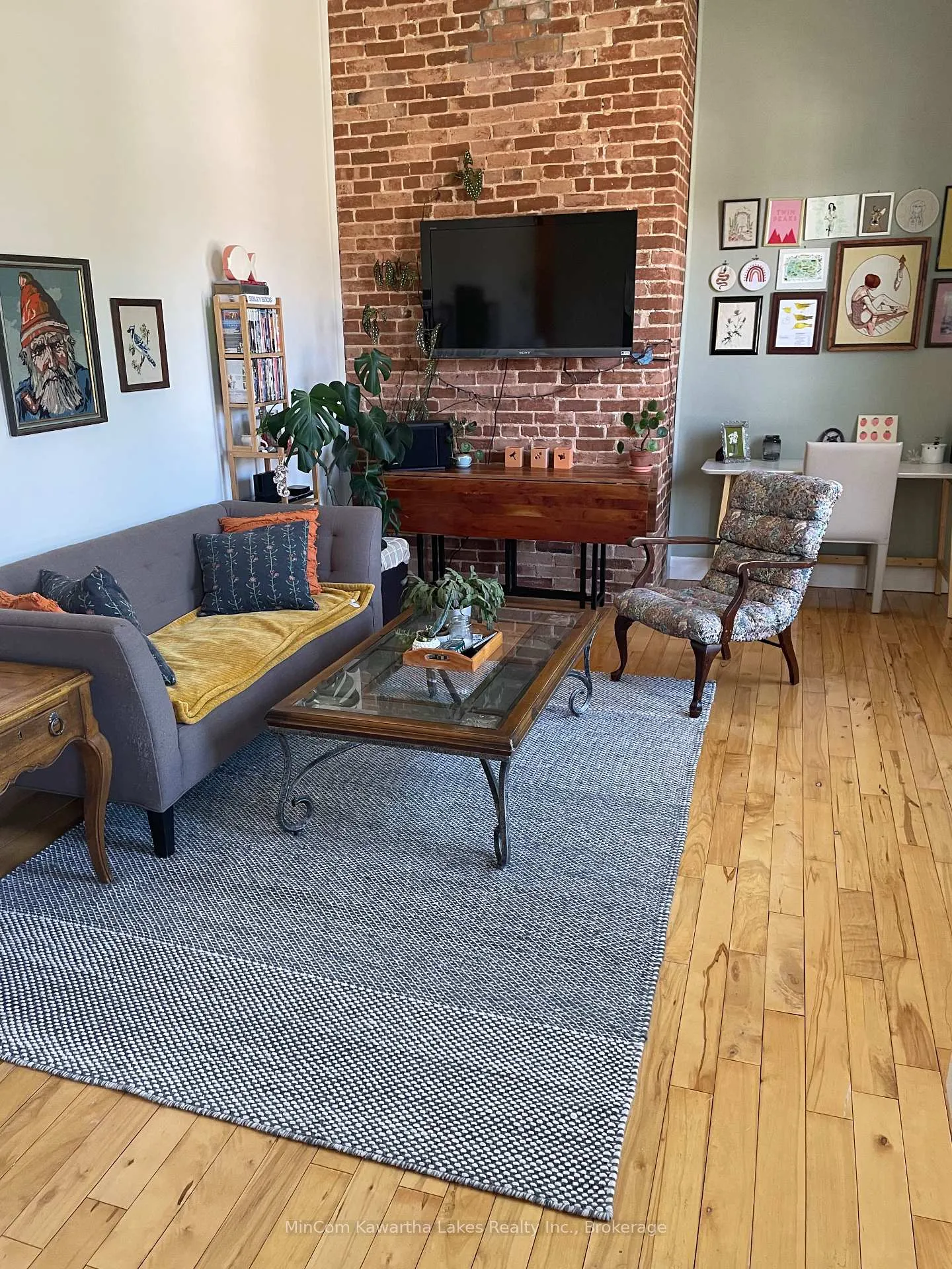 Photo 9 of Unit 4, 760 George Street N, Peterborough, Northcrest Ward 5 — HOMEH