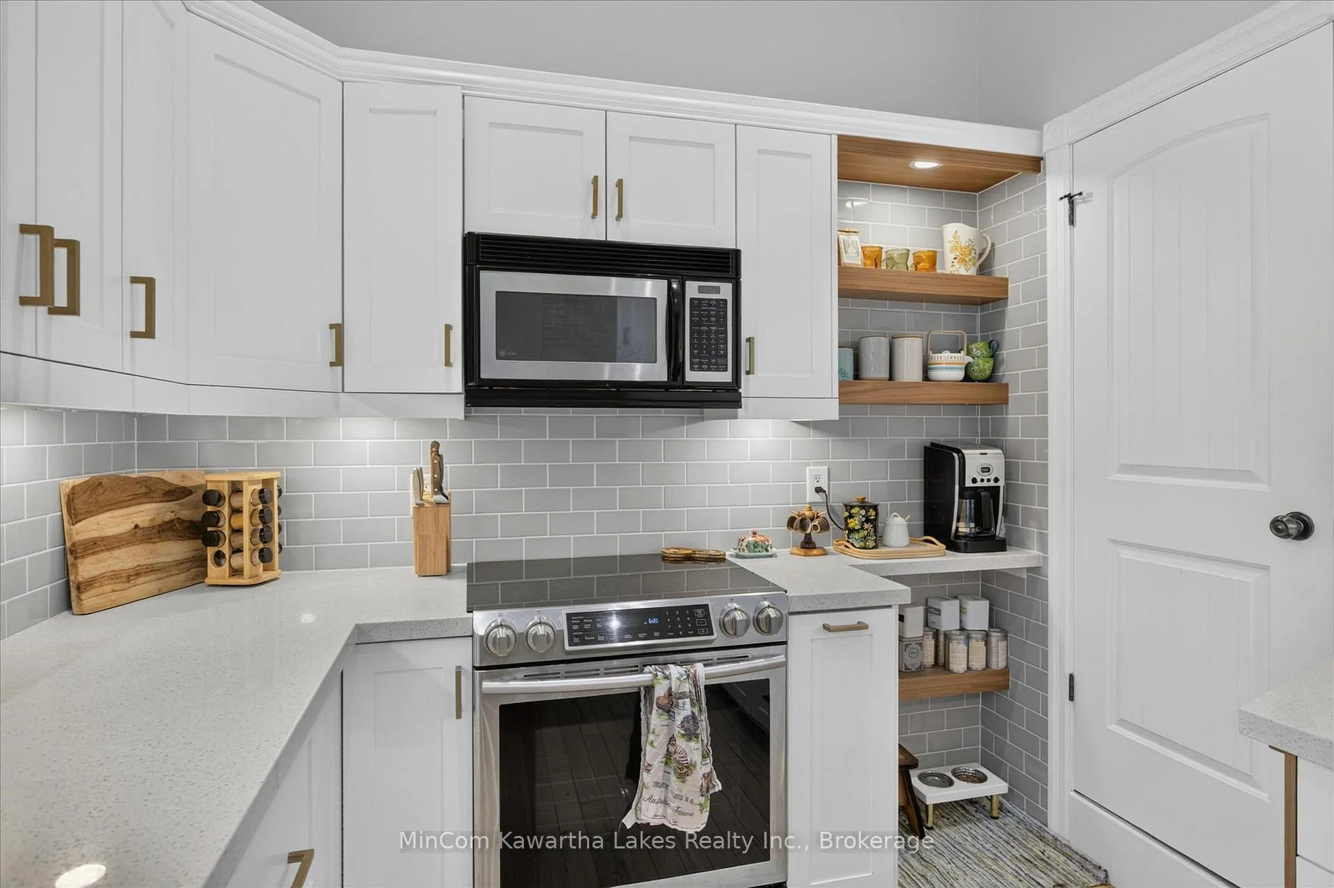 Photo 18 of Unit 4, 760 George Street N, Peterborough, Northcrest Ward 5 — HOMEH