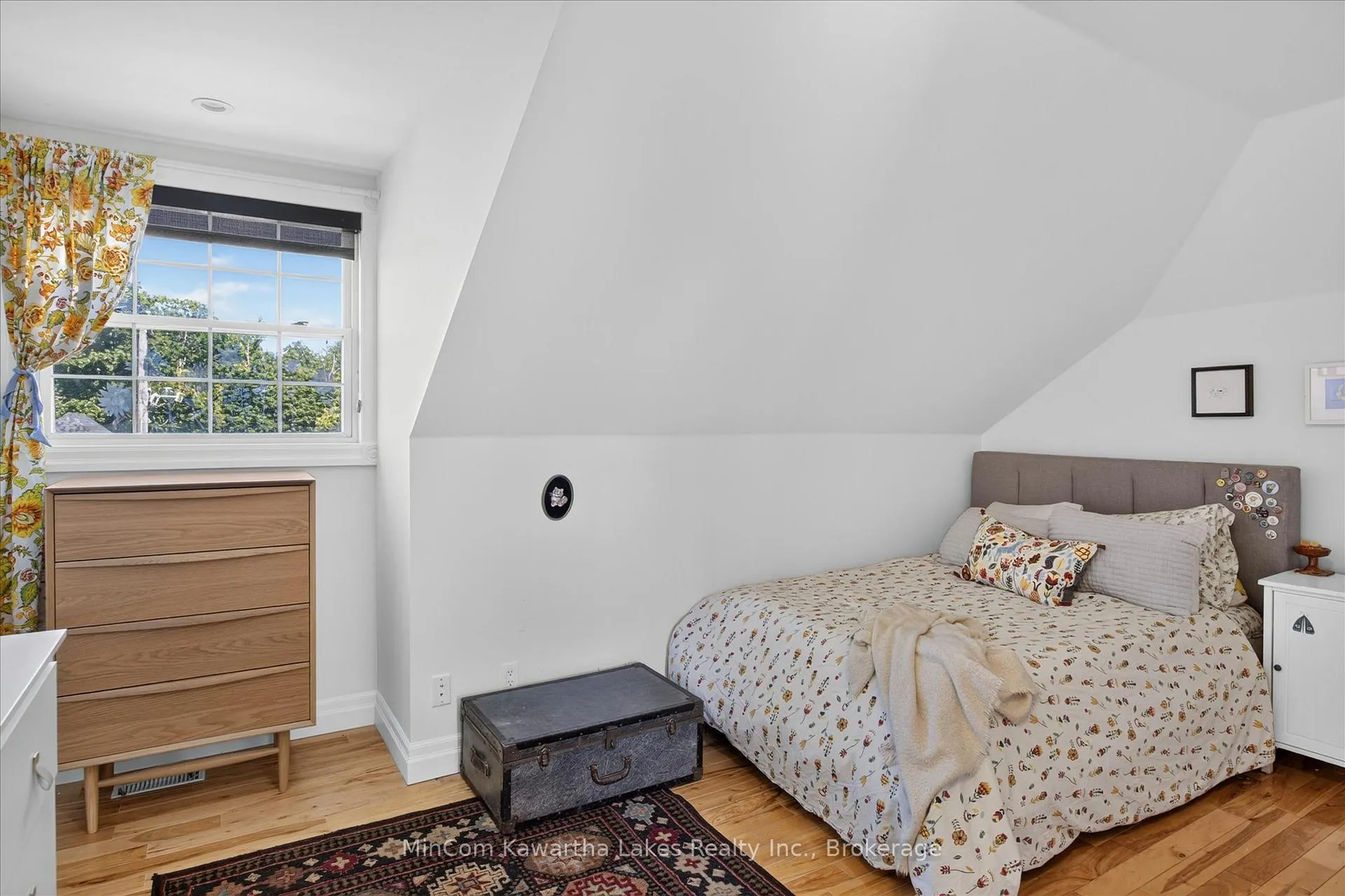 Photo 32 of Unit 4, 760 George Street N, Peterborough, Northcrest Ward 5 — HOMEH