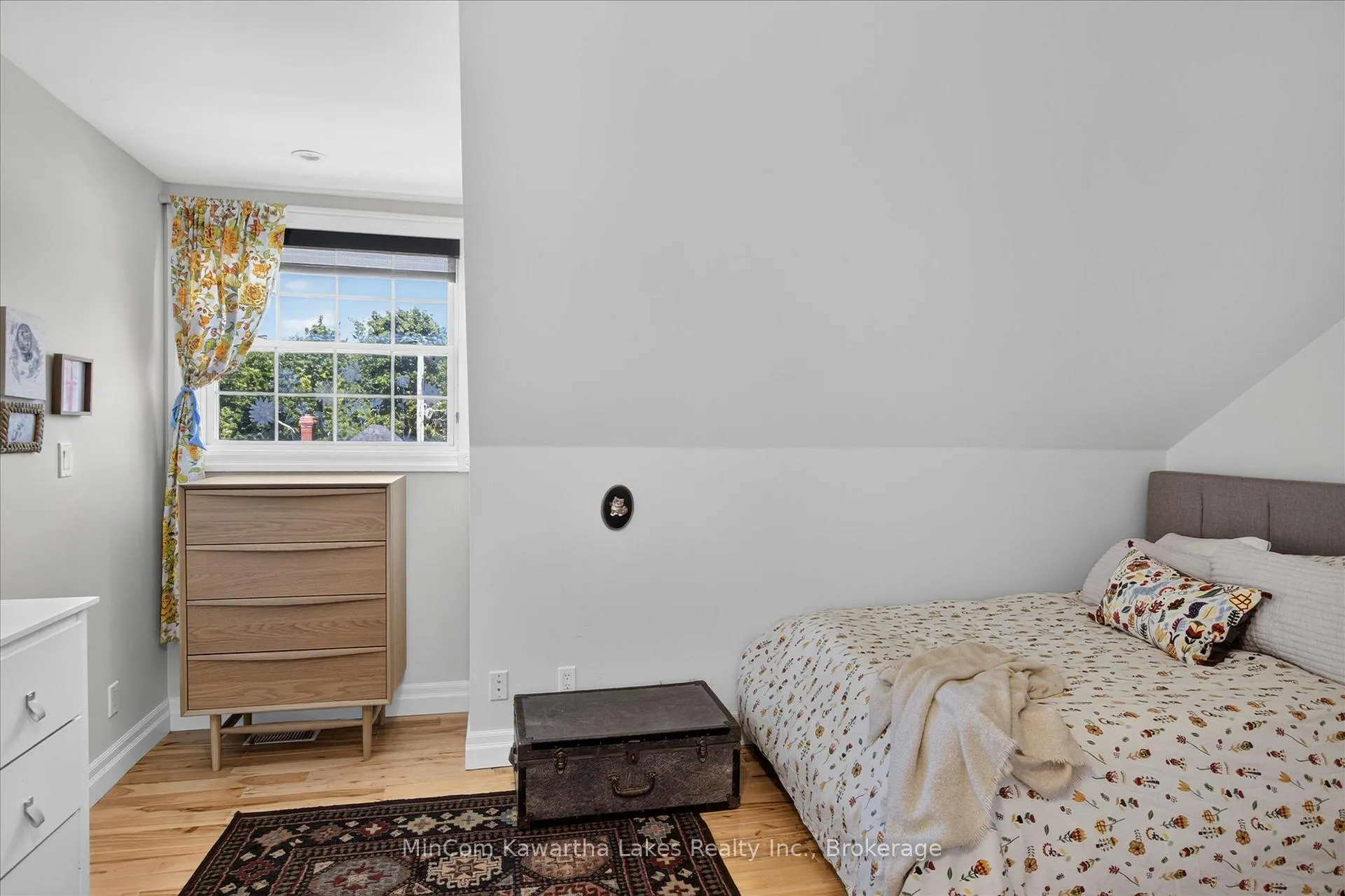 Photo 34 of Unit 4, 760 George Street N, Peterborough, Northcrest Ward 5 — HOMEH