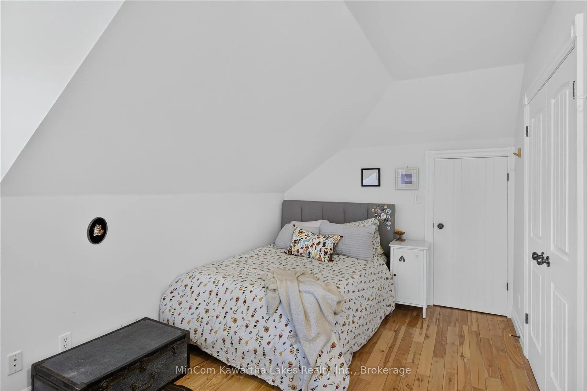 Photo 35 of Unit 4, 760 George Street N, Peterborough, Northcrest Ward 5 — HOMEH