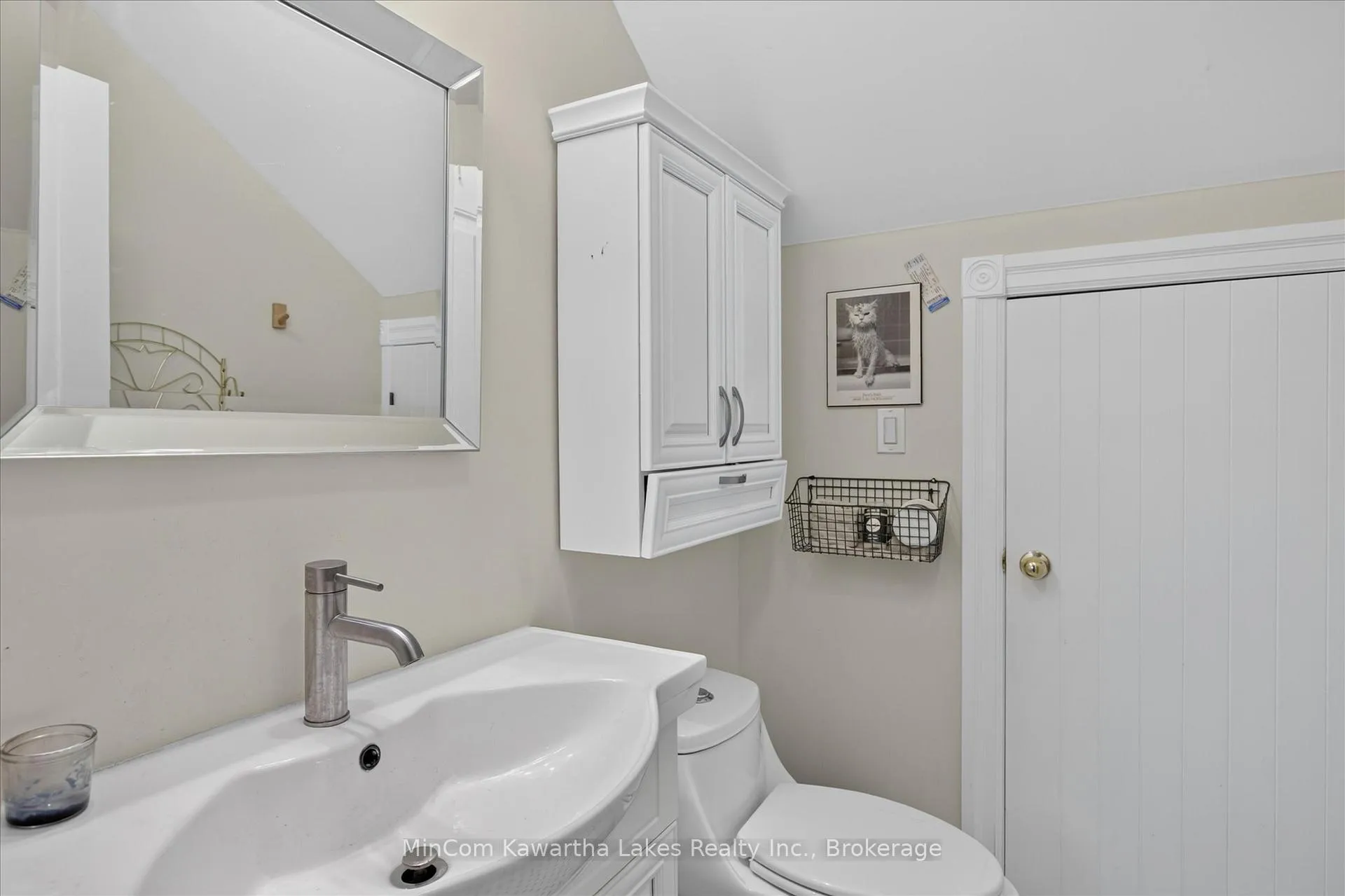 Photo 38 of Unit 4, 760 George Street N, Peterborough, Northcrest Ward 5 — HOMEH