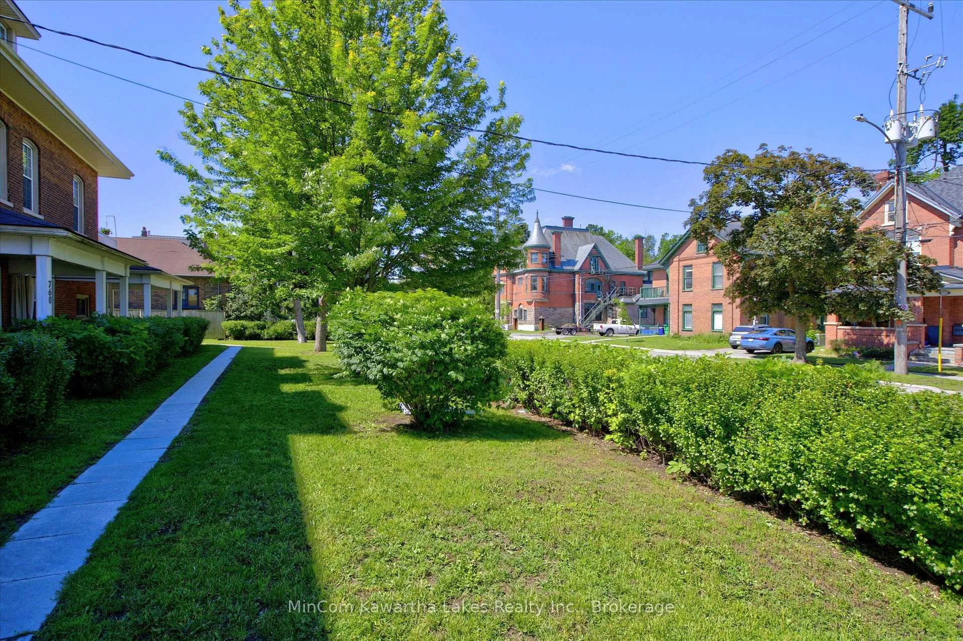 Photo 42 of Unit 4, 760 George Street N, Peterborough, Northcrest Ward 5 — HOMEH