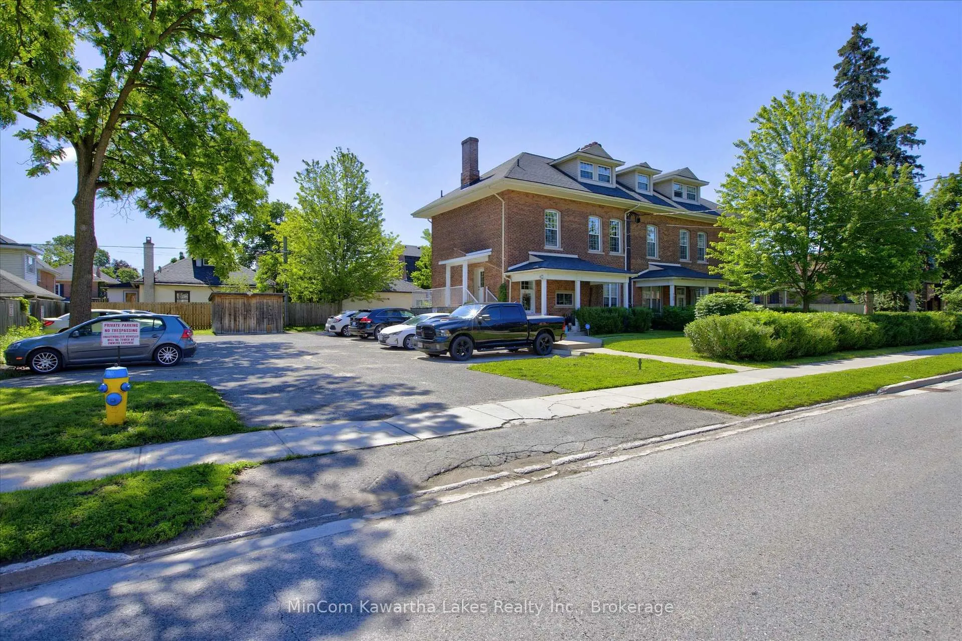 Photo 43 of Unit 4, 760 George Street N, Peterborough, Northcrest Ward 5 — HOMEH