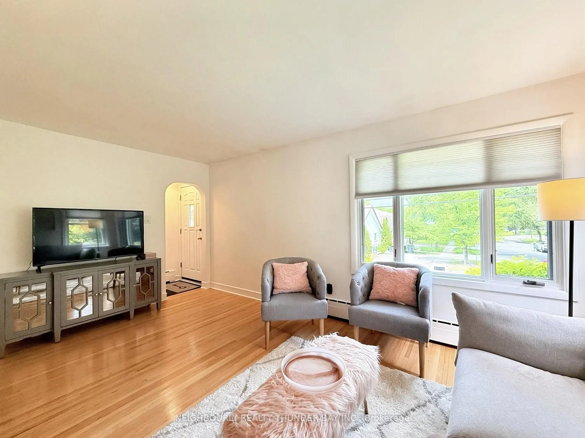 Photo 8 of 37 Elizabeth Street, Thunder Bay, College Heights — HOMEH