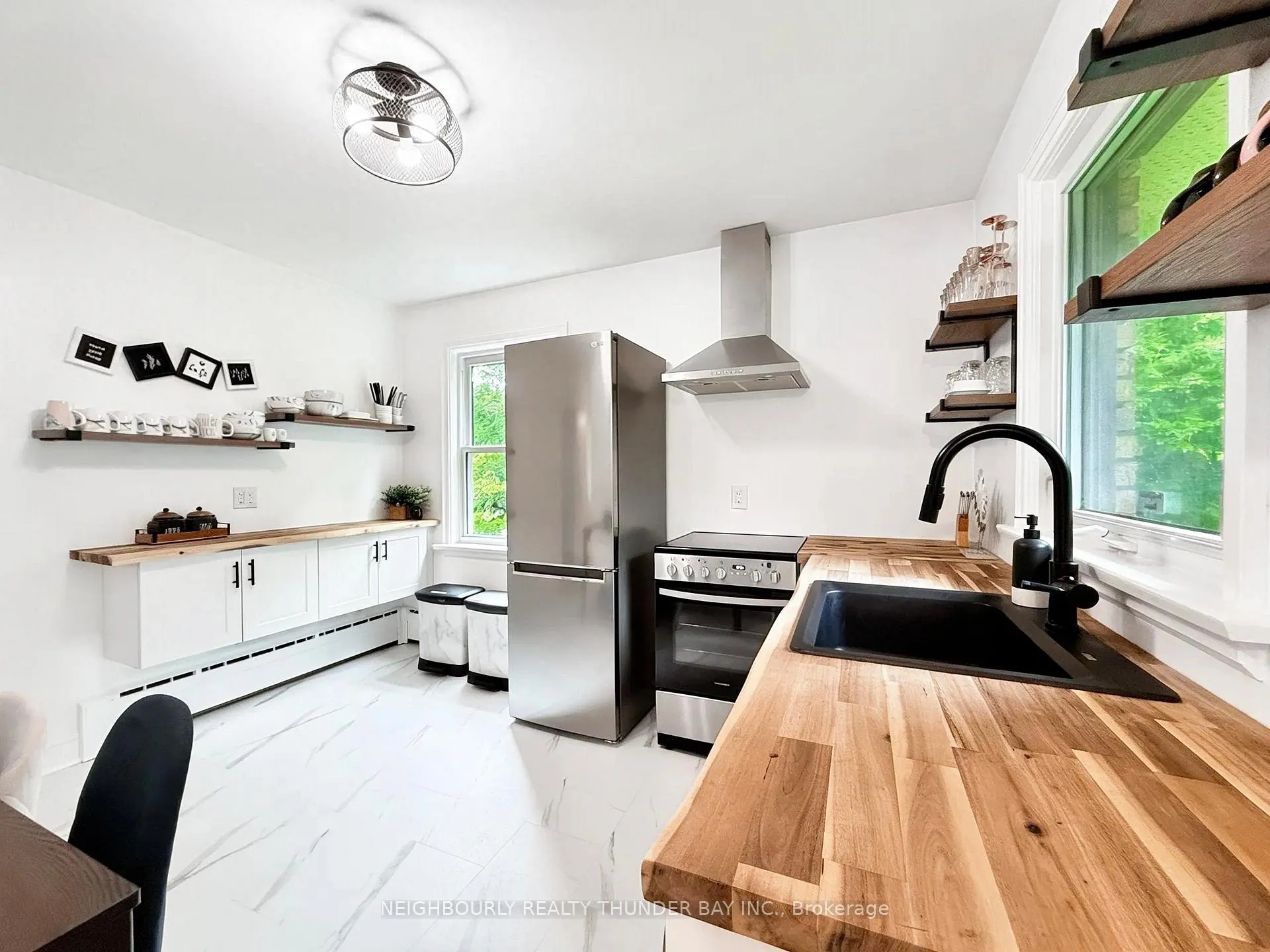 Photo 11 of 37 Elizabeth Street, Thunder Bay, College Heights — HOMEH
