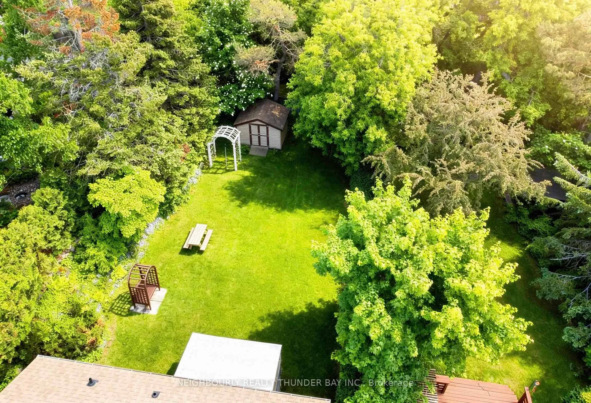 Photo 23 of 37 Elizabeth Street, Thunder Bay, College Heights — HOMEH