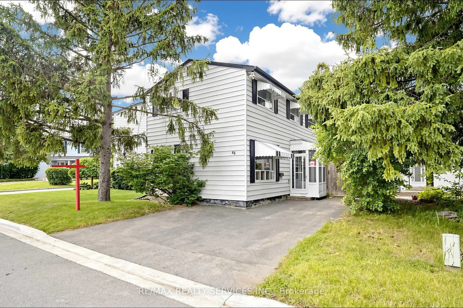 Photo 1 of 41 Huntingwood Crescent, Brampton, Central Park — HOMEH