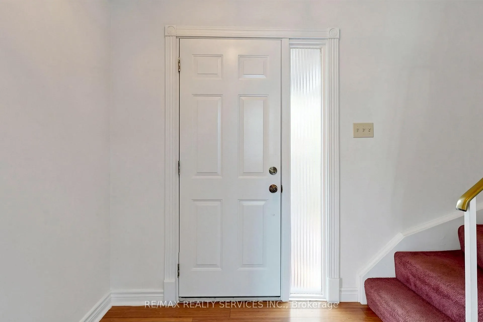 Photo 4 of 41 Huntingwood Crescent, Brampton, Central Park — HOMEH