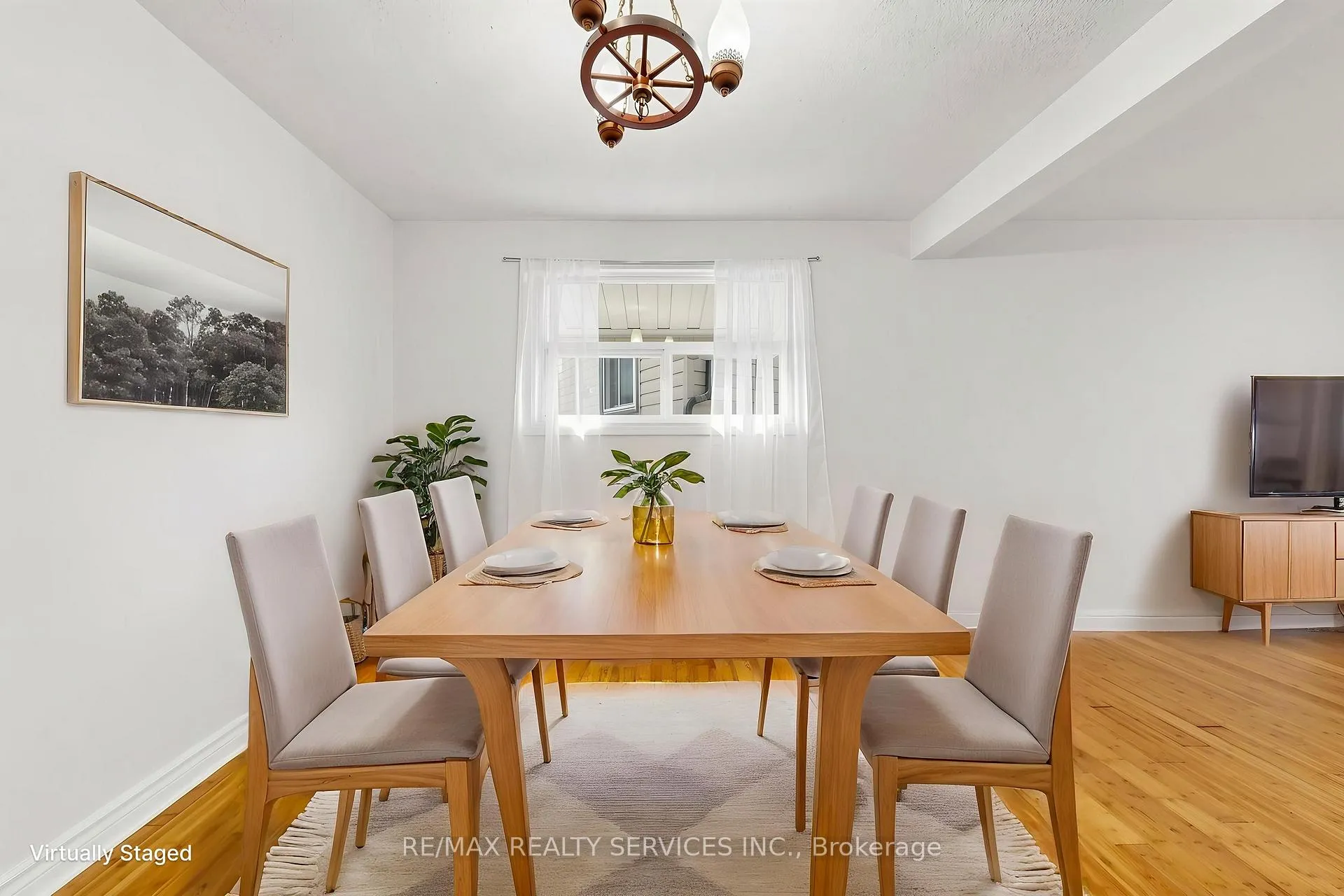 Photo 12 of 41 Huntingwood Crescent, Brampton, Central Park — HOMEH