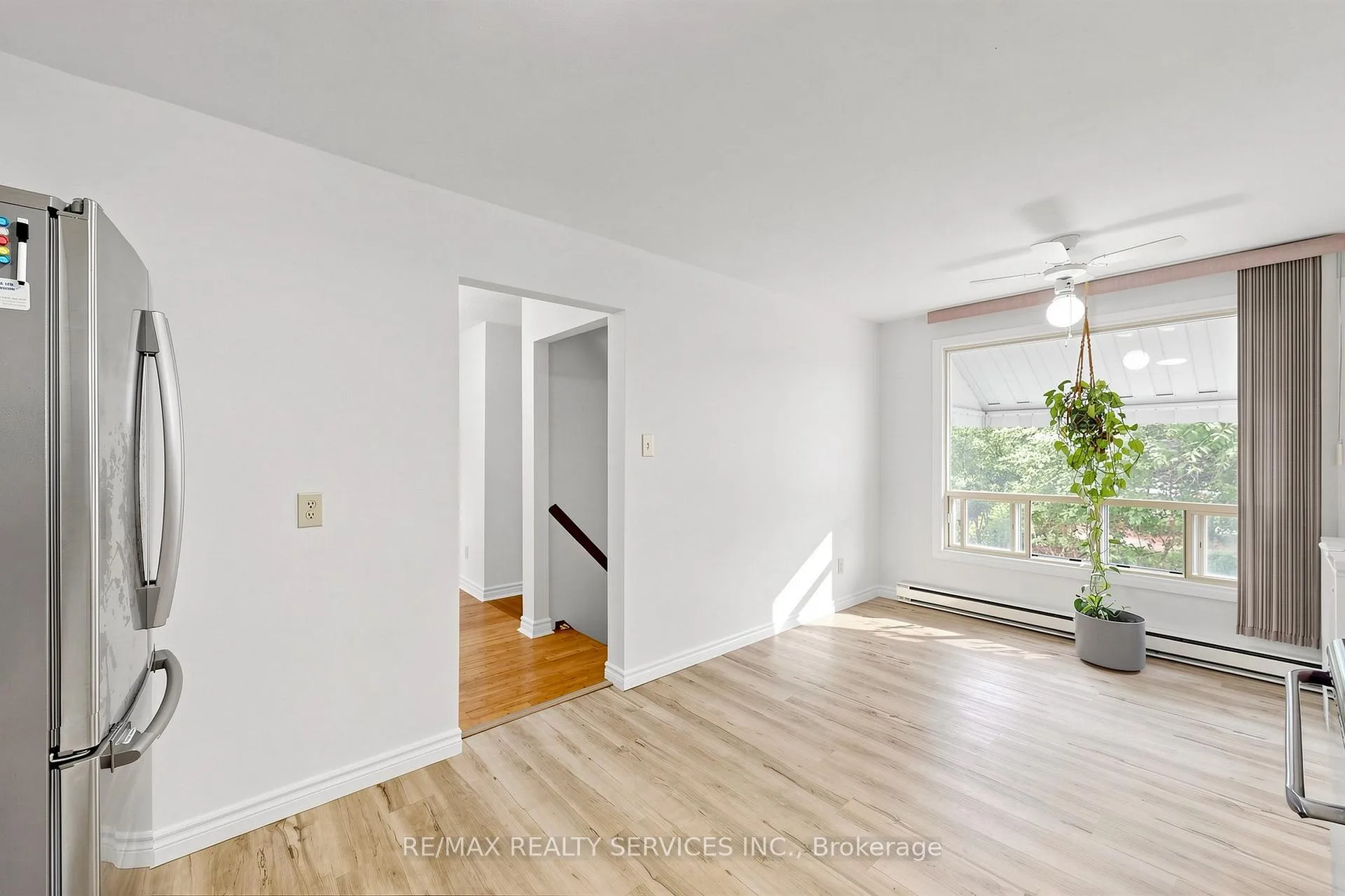Photo 18 of 41 Huntingwood Crescent, Brampton, Central Park — HOMEH