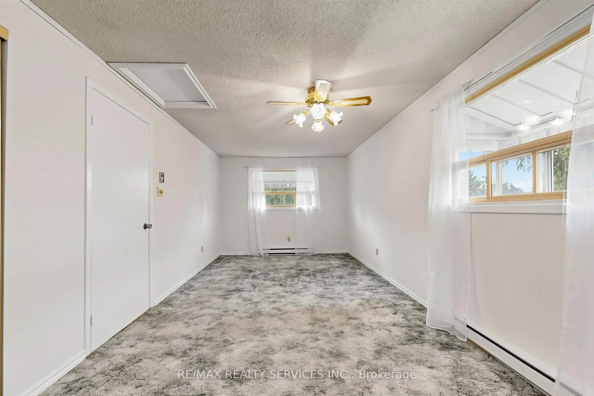 Photo 23 of 41 Huntingwood Crescent, Brampton, Central Park — HOMEH
