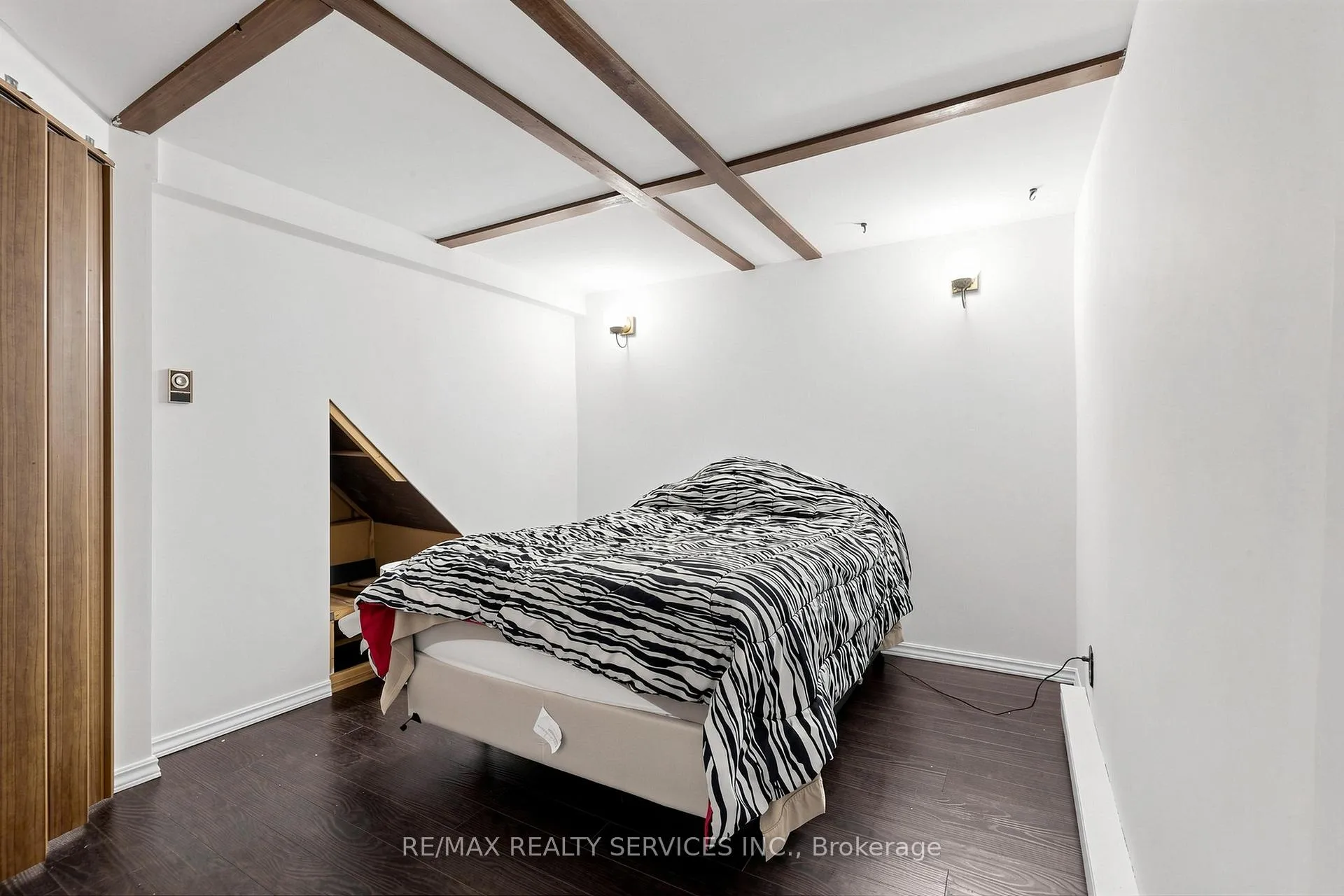 Photo 38 of 41 Huntingwood Crescent, Brampton, Central Park — HOMEH