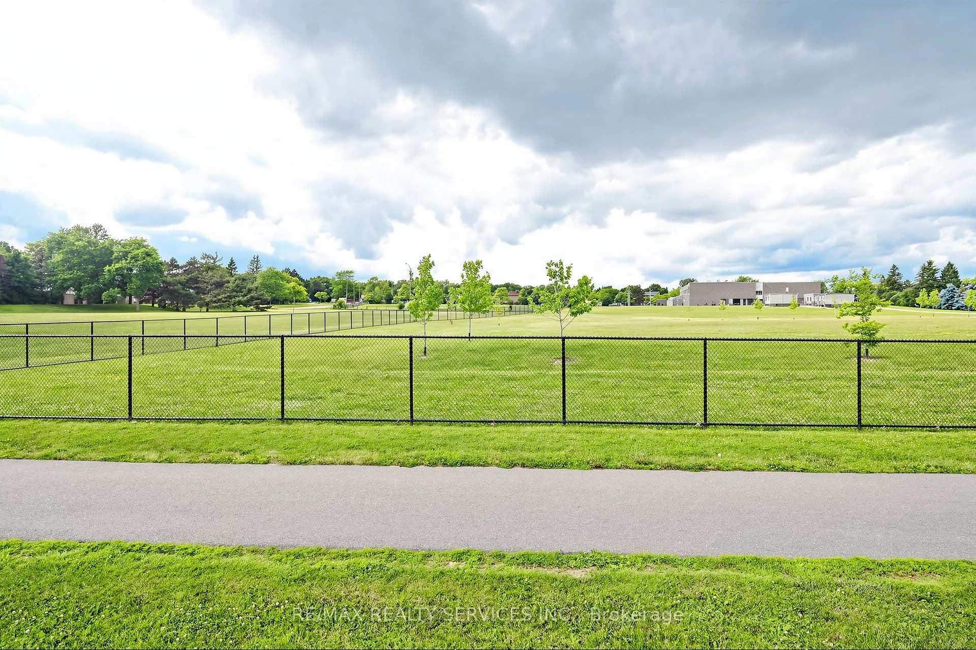 Photo 50 of 41 Huntingwood Crescent, Brampton, Central Park — HOMEH