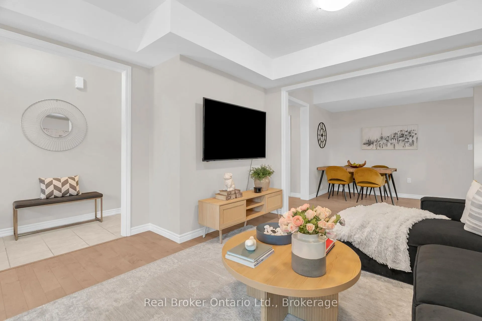 Photo 14 of Unit 5, 107 Westra Drive, Guelph, Willow West/Sugarbush/West Acres — HOMEH