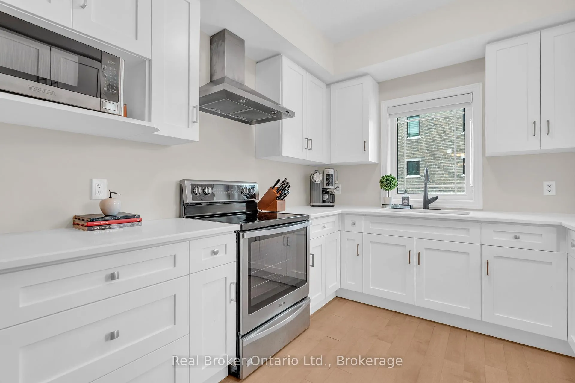 Photo 20 of Unit 5, 107 Westra Drive, Guelph, Willow West/Sugarbush/West Acres — HOMEH