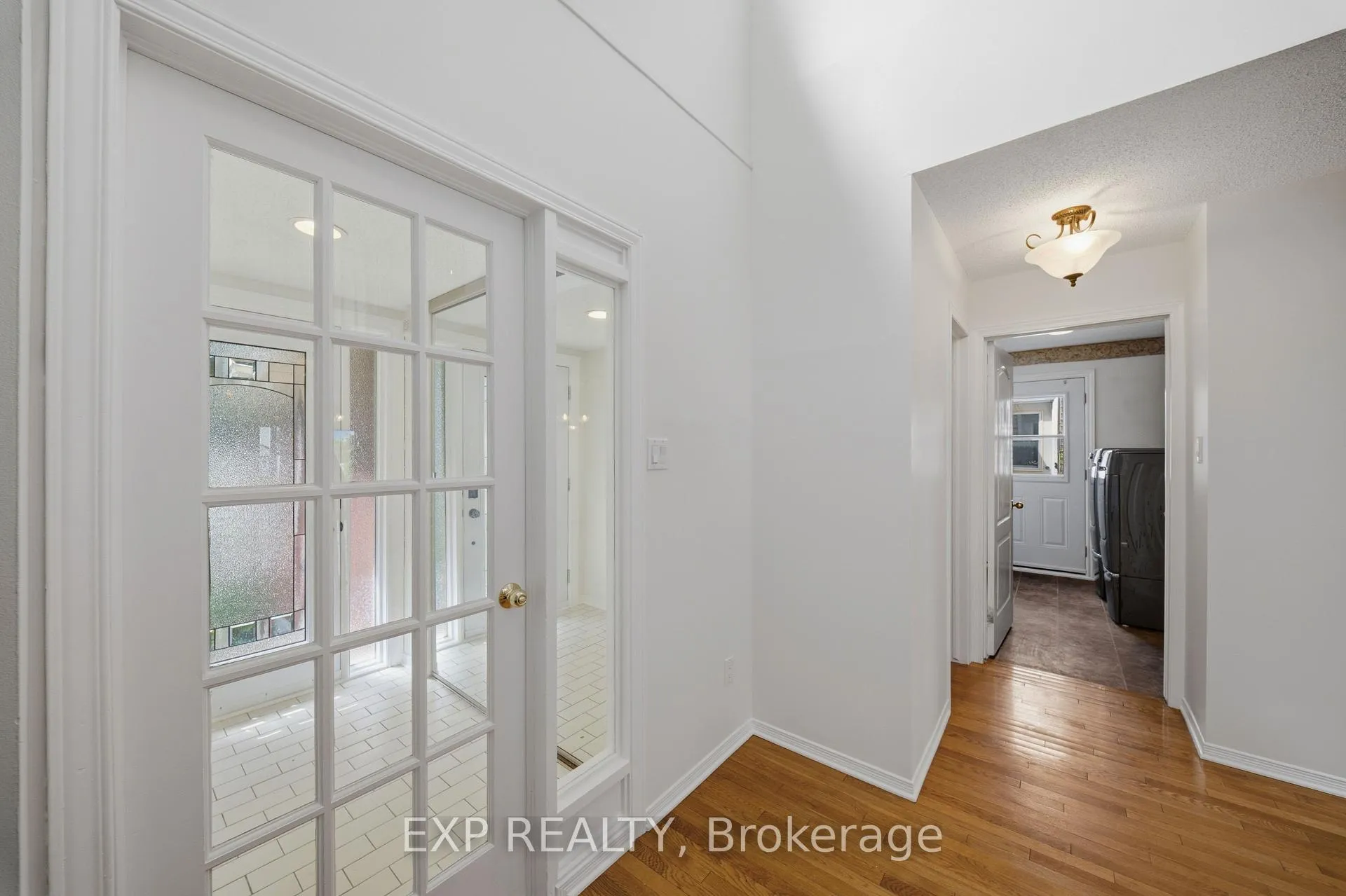 Photo 4 of 2023 Rolling Brook Drive, Ottawa, Chapel Hill South - Orleans Village — HOMEH