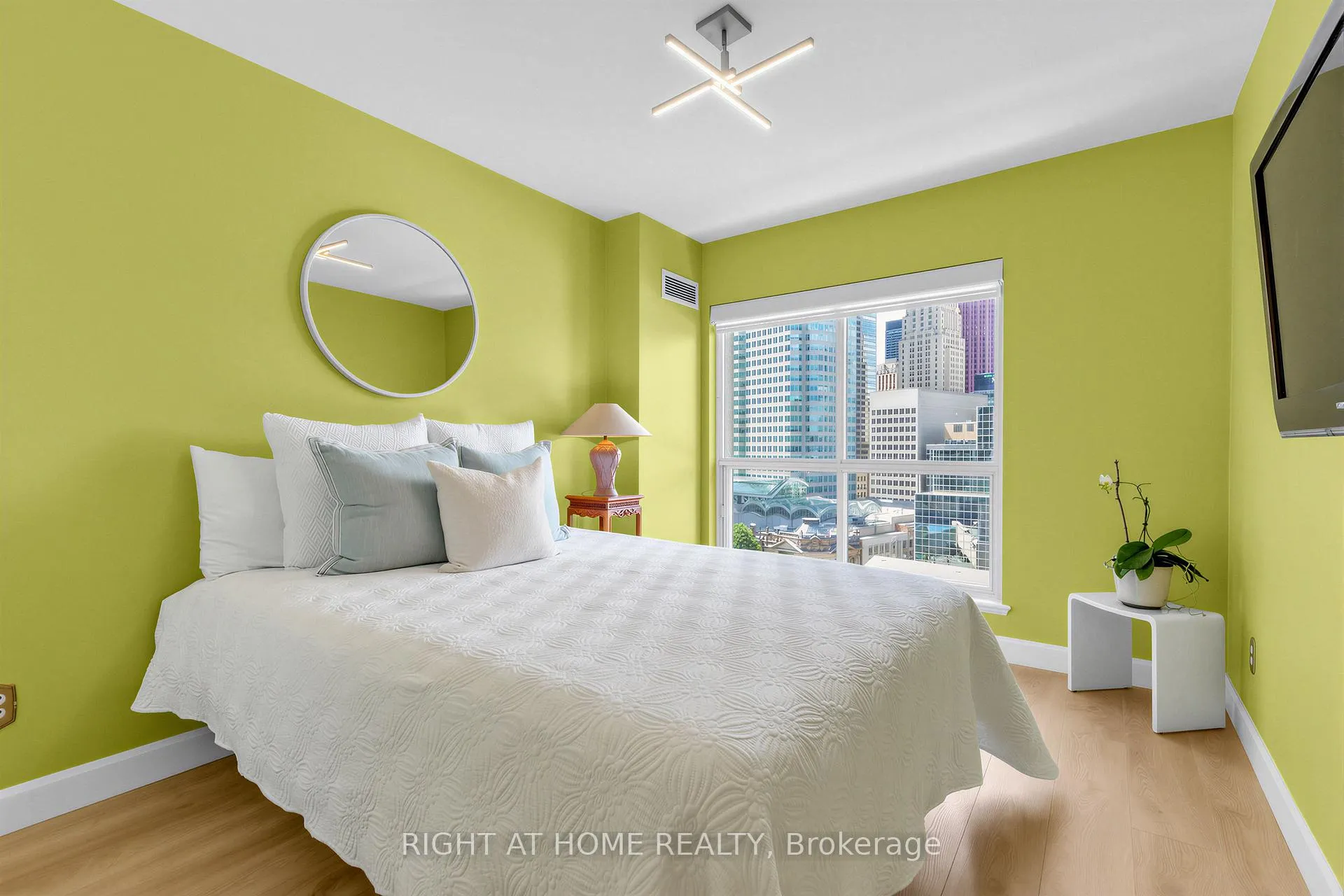 Photo 23 of Unit 1505, 25 The Espalanade, Toronto, Waterfront Communities — HOMEH