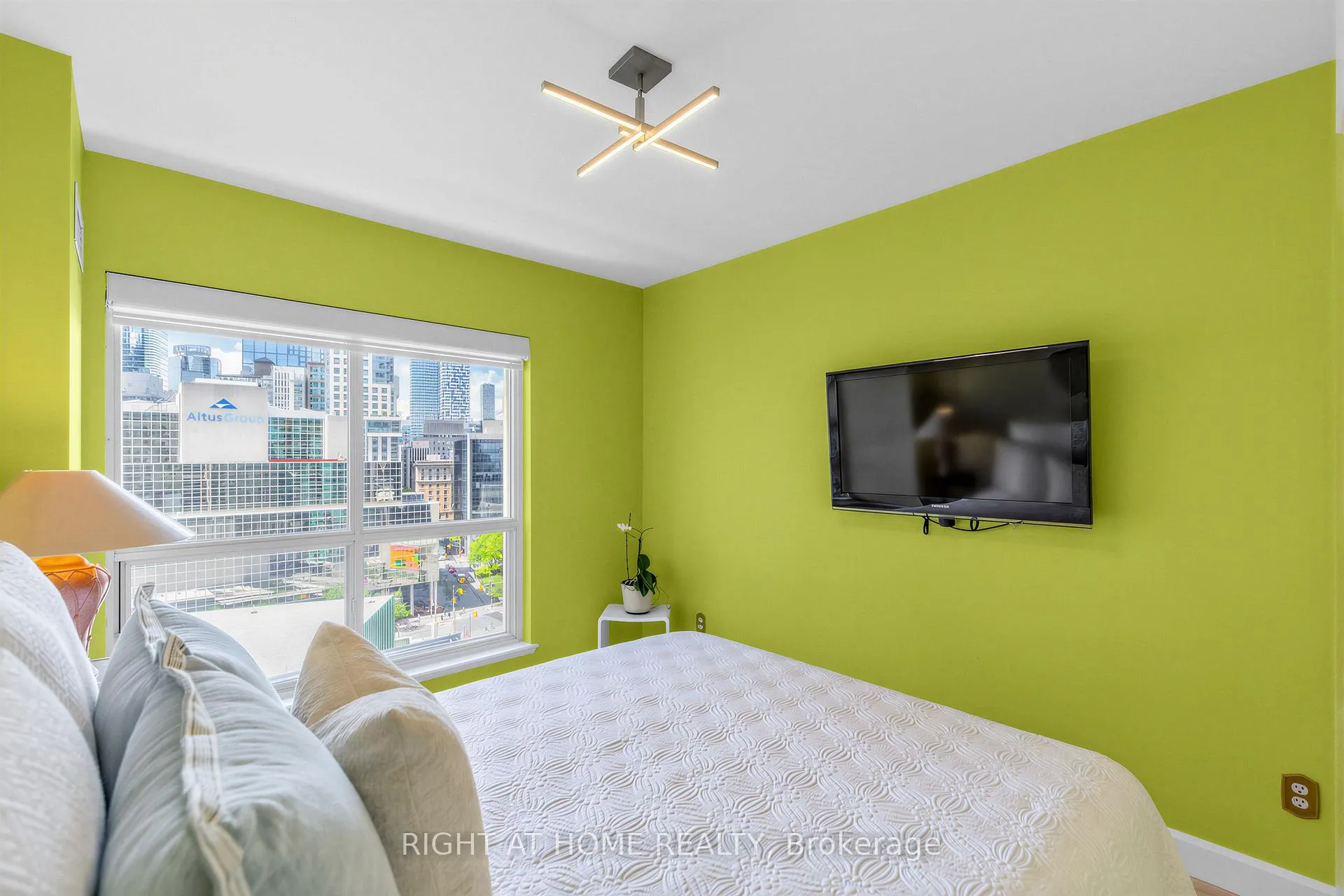Photo 24 of Unit 1505, 25 The Espalanade, Toronto, Waterfront Communities — HOMEH