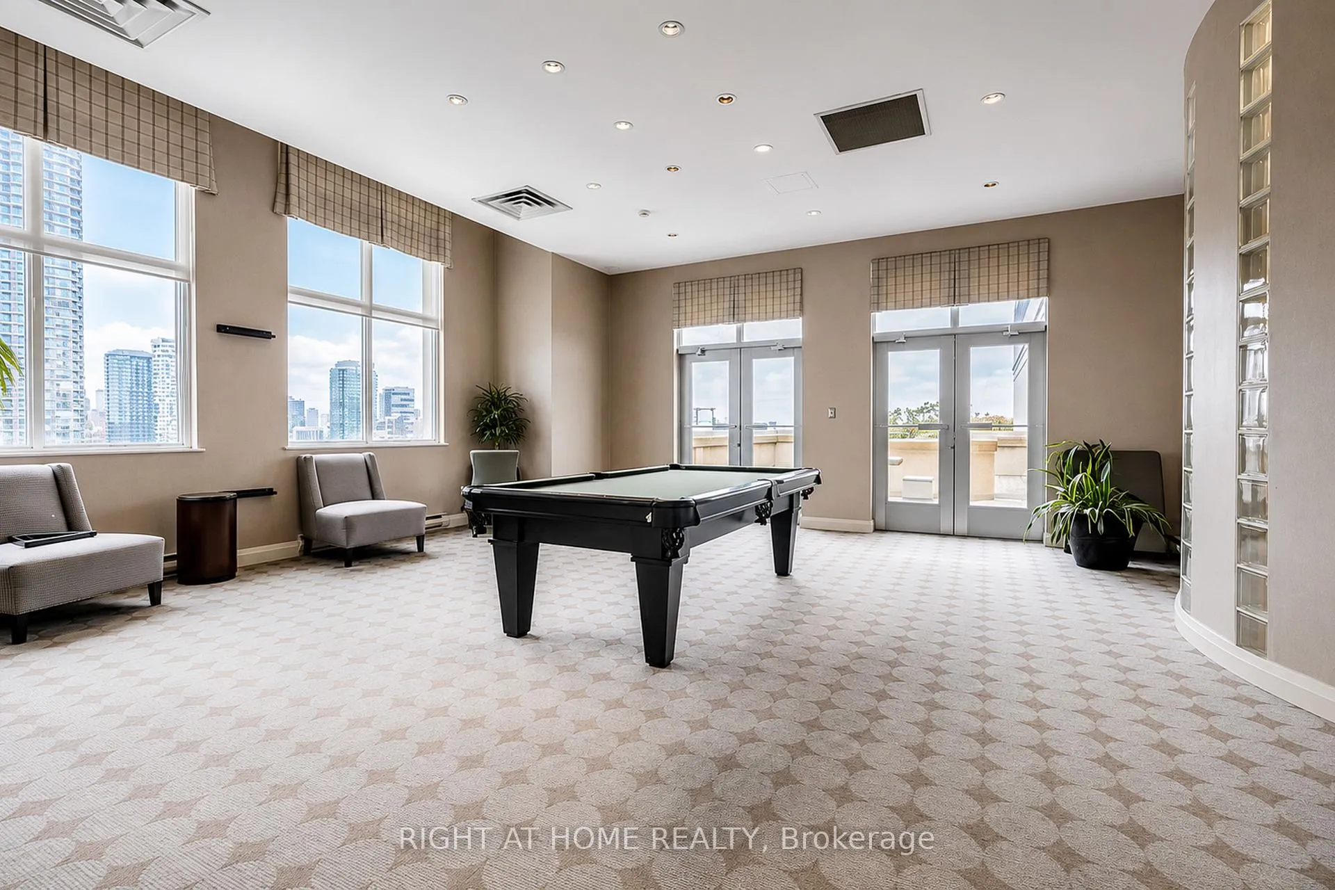 Photo 37 of Unit 1505, 25 The Espalanade, Toronto, Waterfront Communities — HOMEH