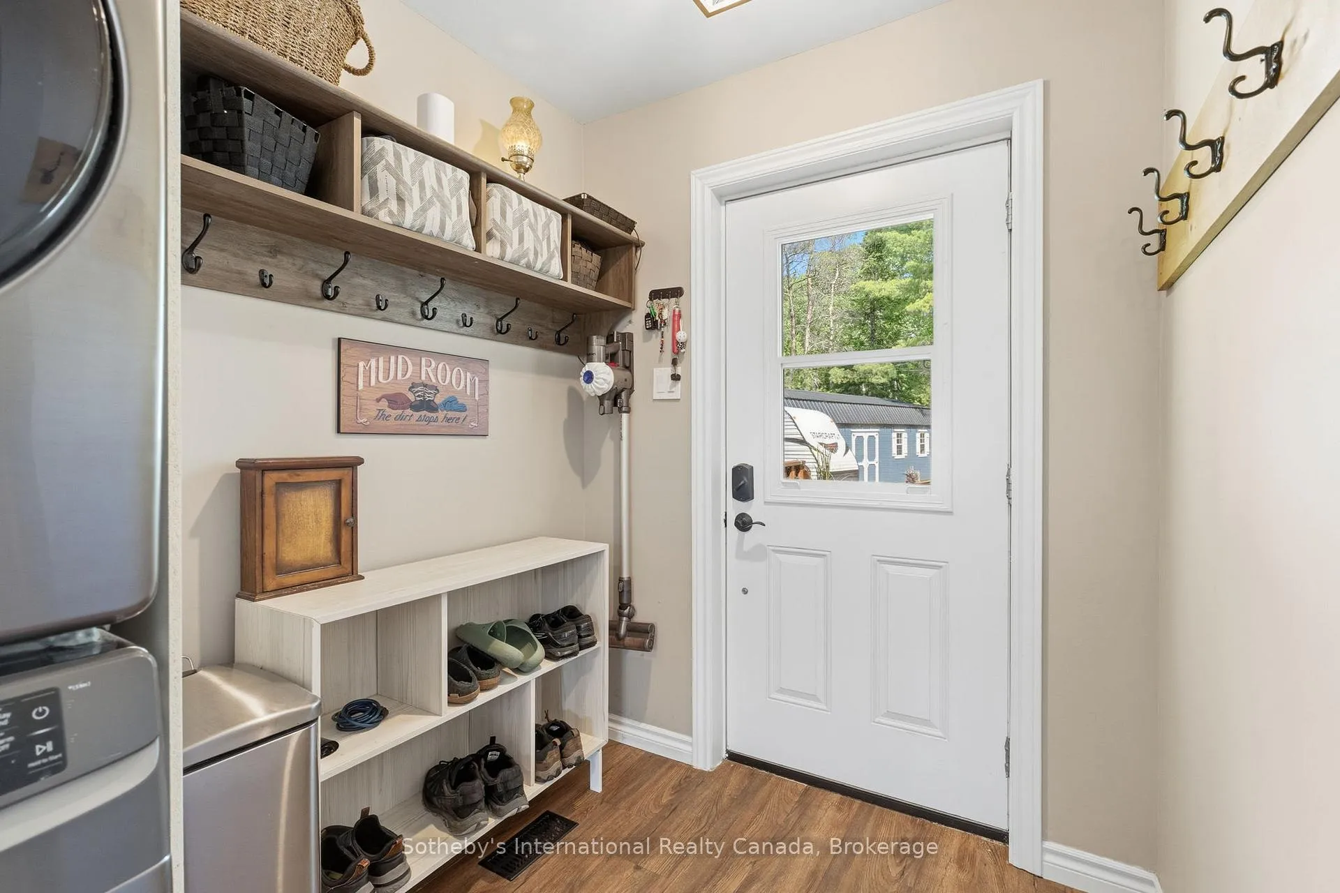 Photo 9 of 8 Lakeview Crescent, McKellar — HOMEH