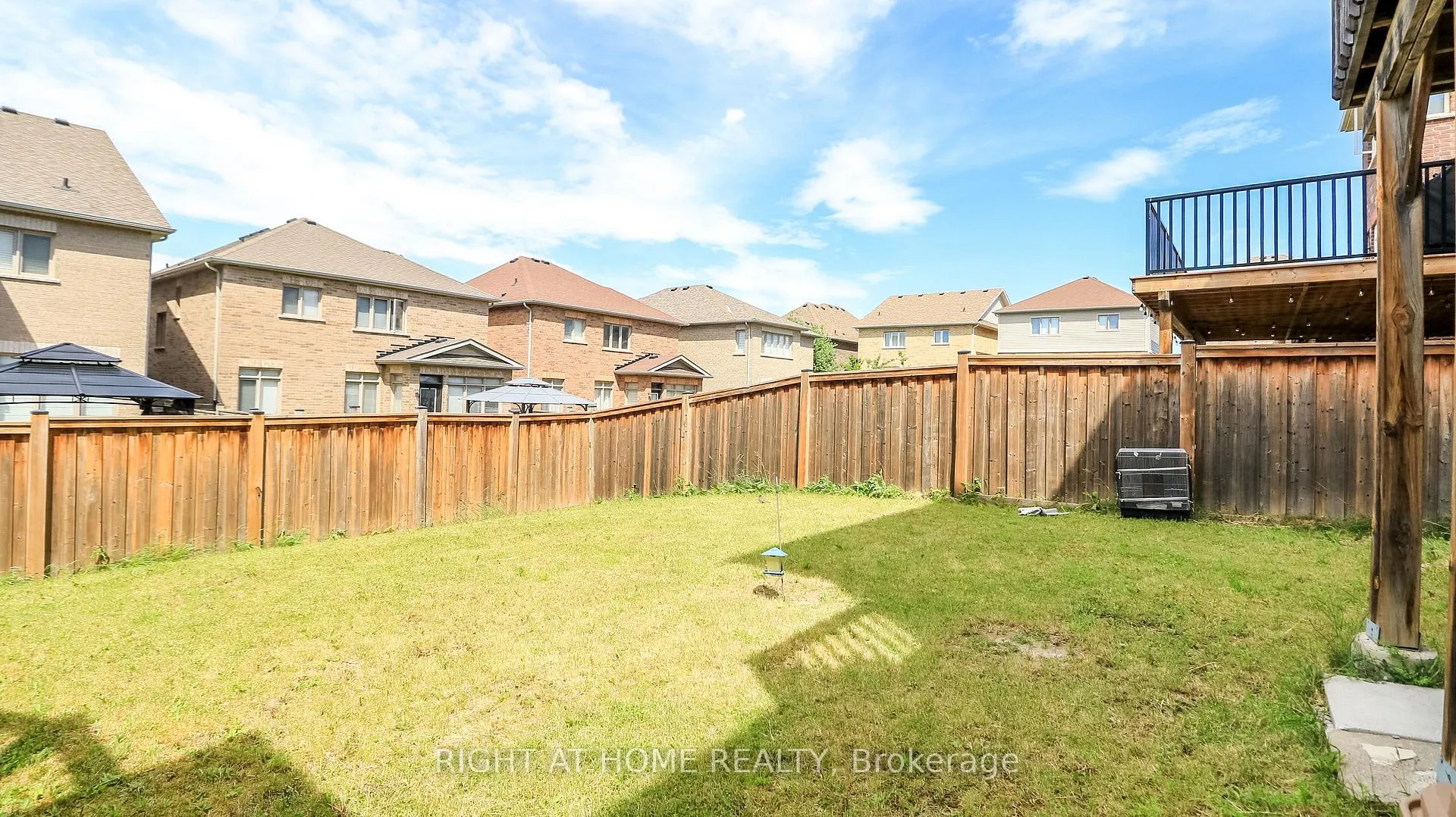 Photo 4 of 8 Cherry Lane, New Tecumseth, Alliston — HOMEH