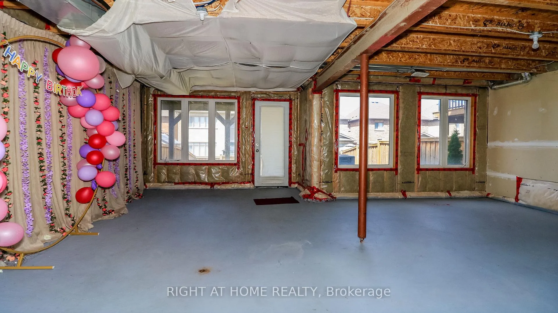 Photo 5 of 8 Cherry Lane, New Tecumseth, Alliston — HOMEH