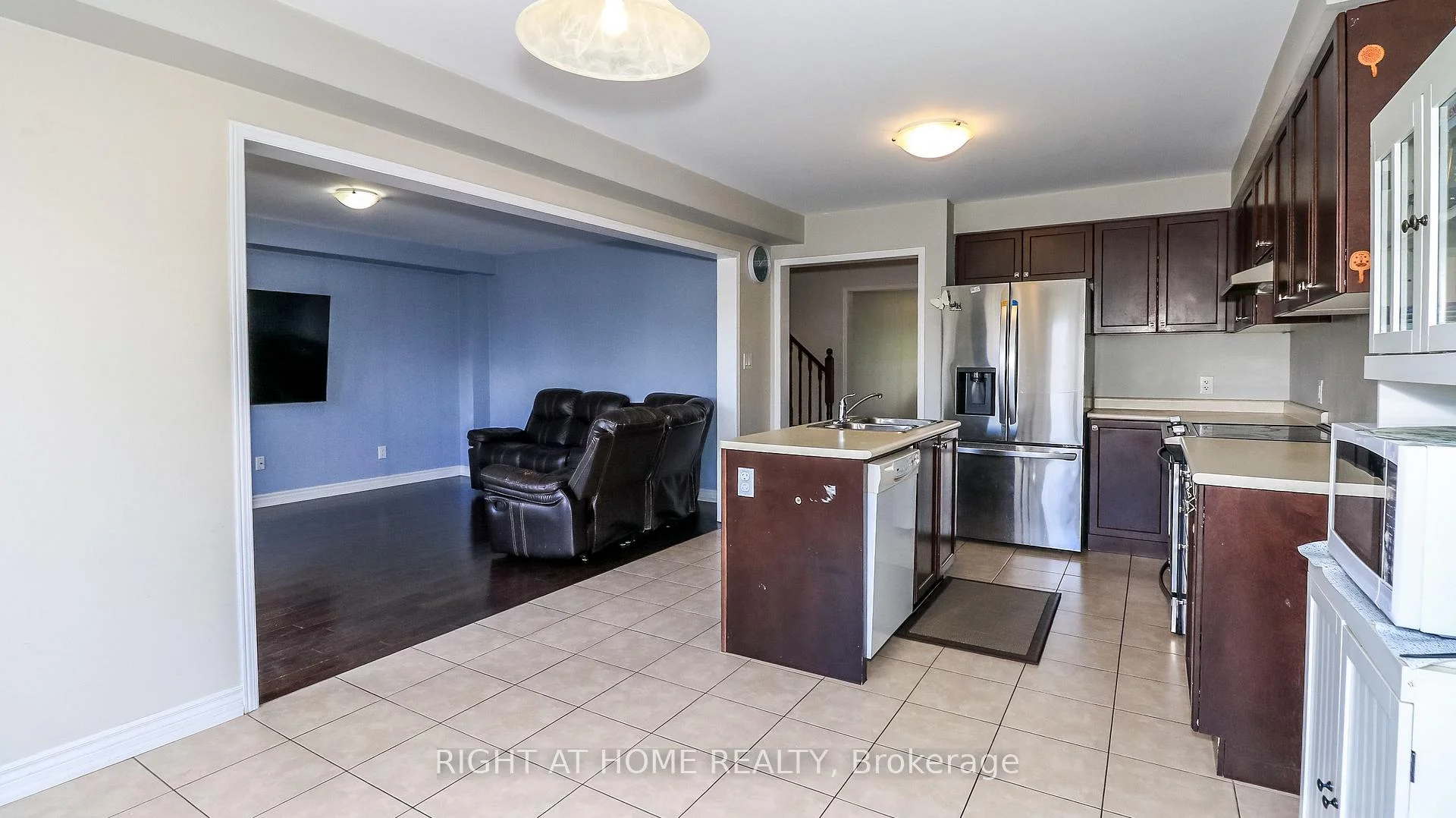 Photo 20 of 8 Cherry Lane, New Tecumseth, Alliston — HOMEH