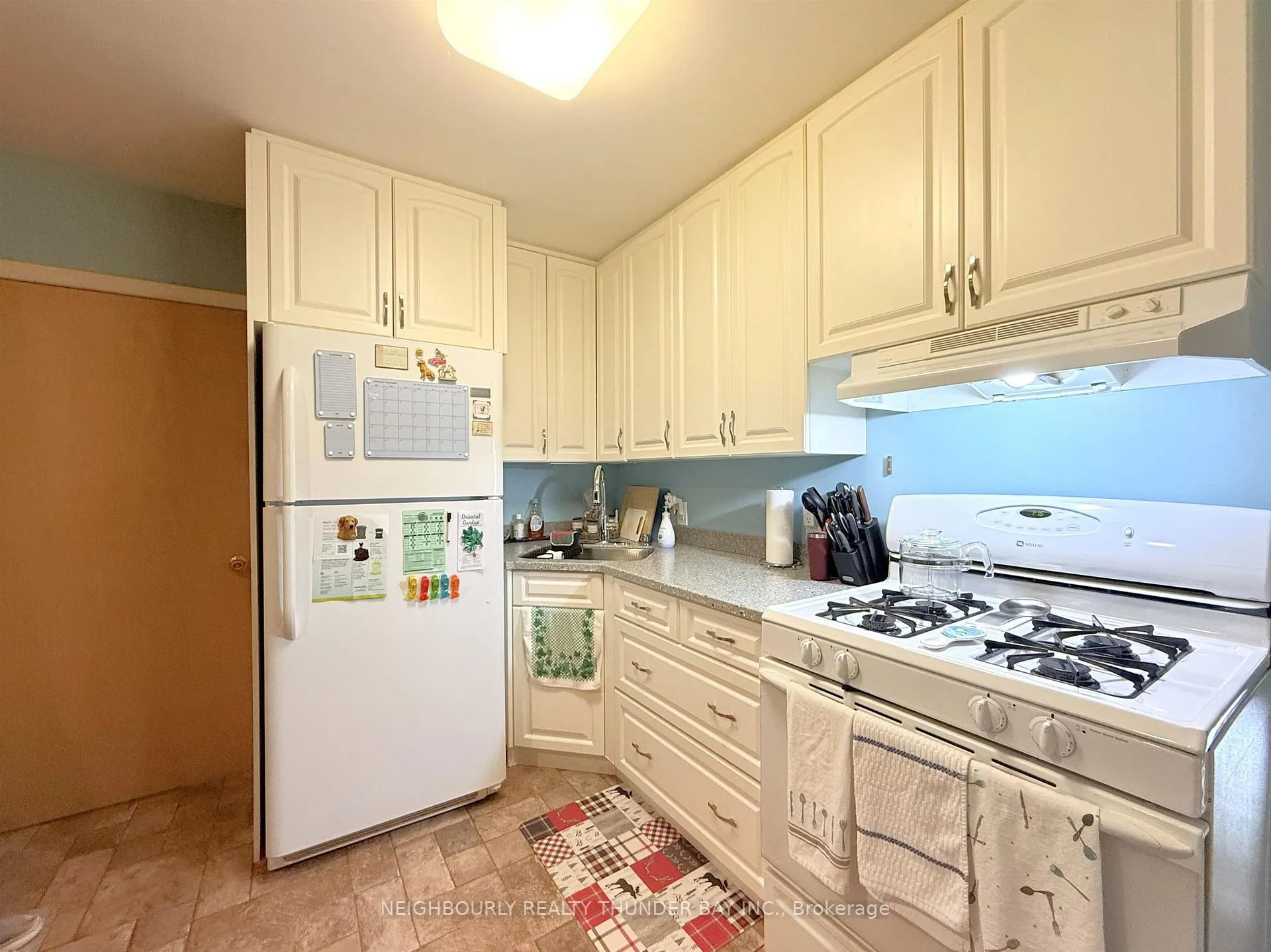 Photo 12 of 275 Windemere Avenue S, Thunder Bay, West End — HOMEH