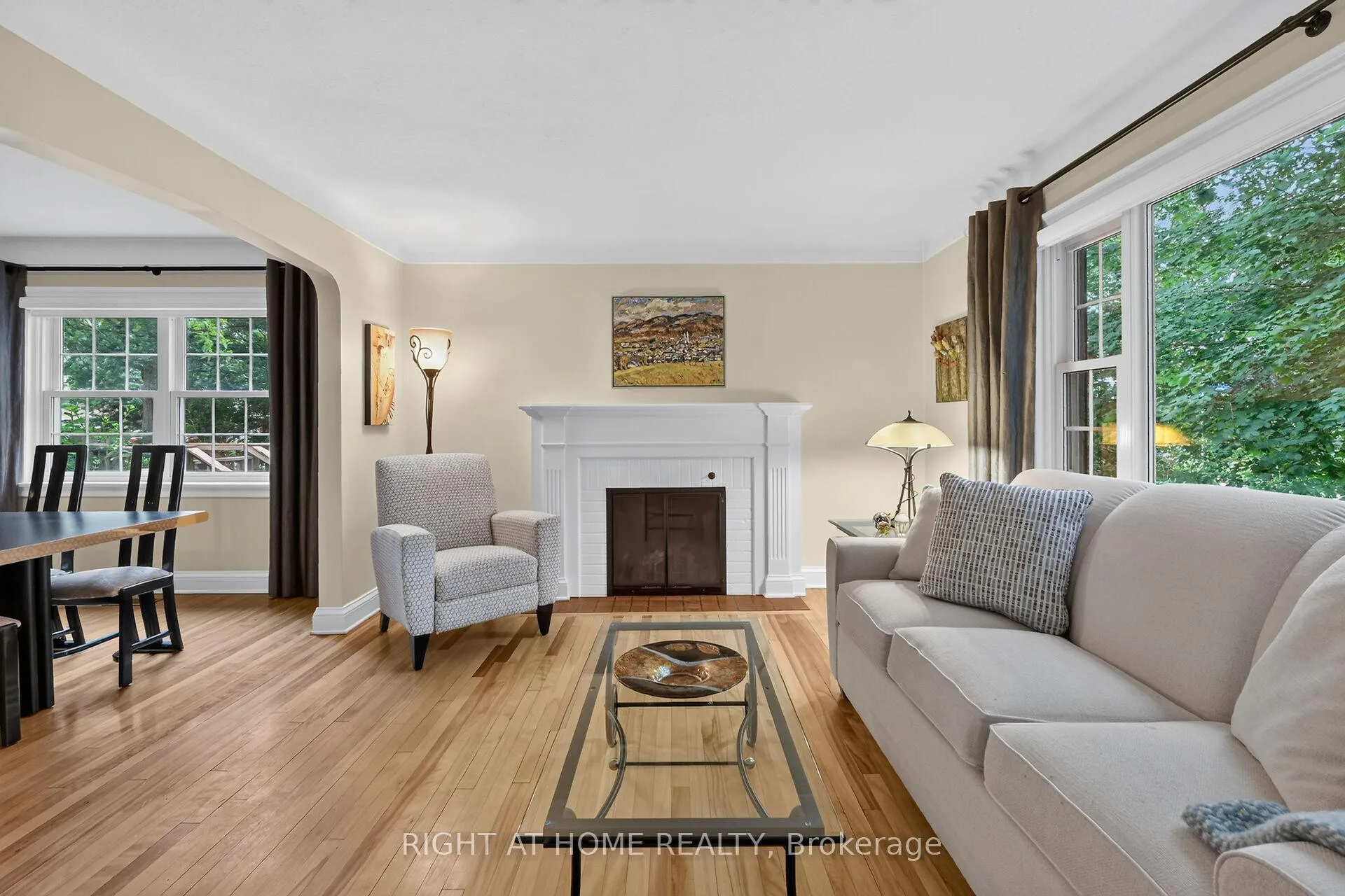Photo 7 of 949 Kingsmere Avenue, Ottawa, McKellar Heights/Glabar Park — HOMEH