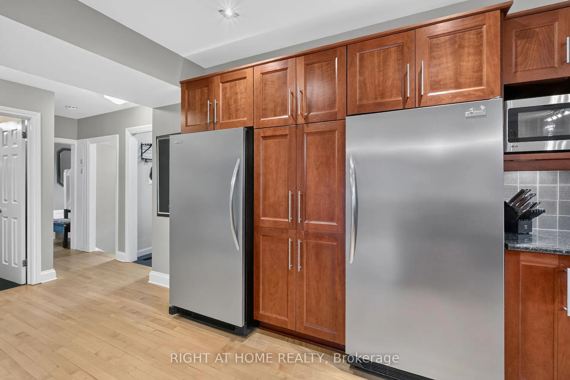 Photo 13 of 949 Kingsmere Avenue, Ottawa, McKellar Heights/Glabar Park — HOMEH