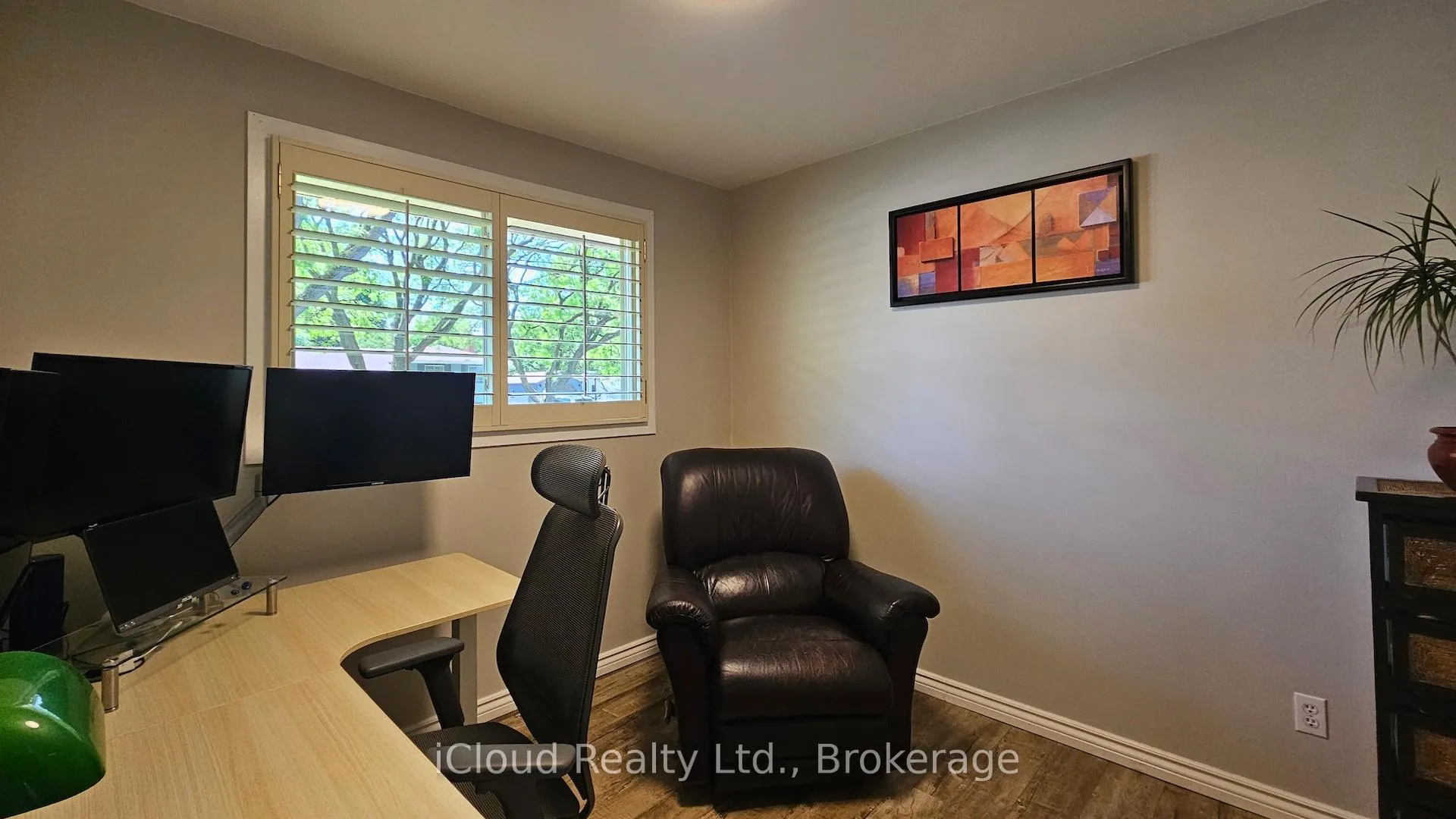 Photo 16 of 1066 Marley Crescent, Burlington, LaSalle — HOMEH
