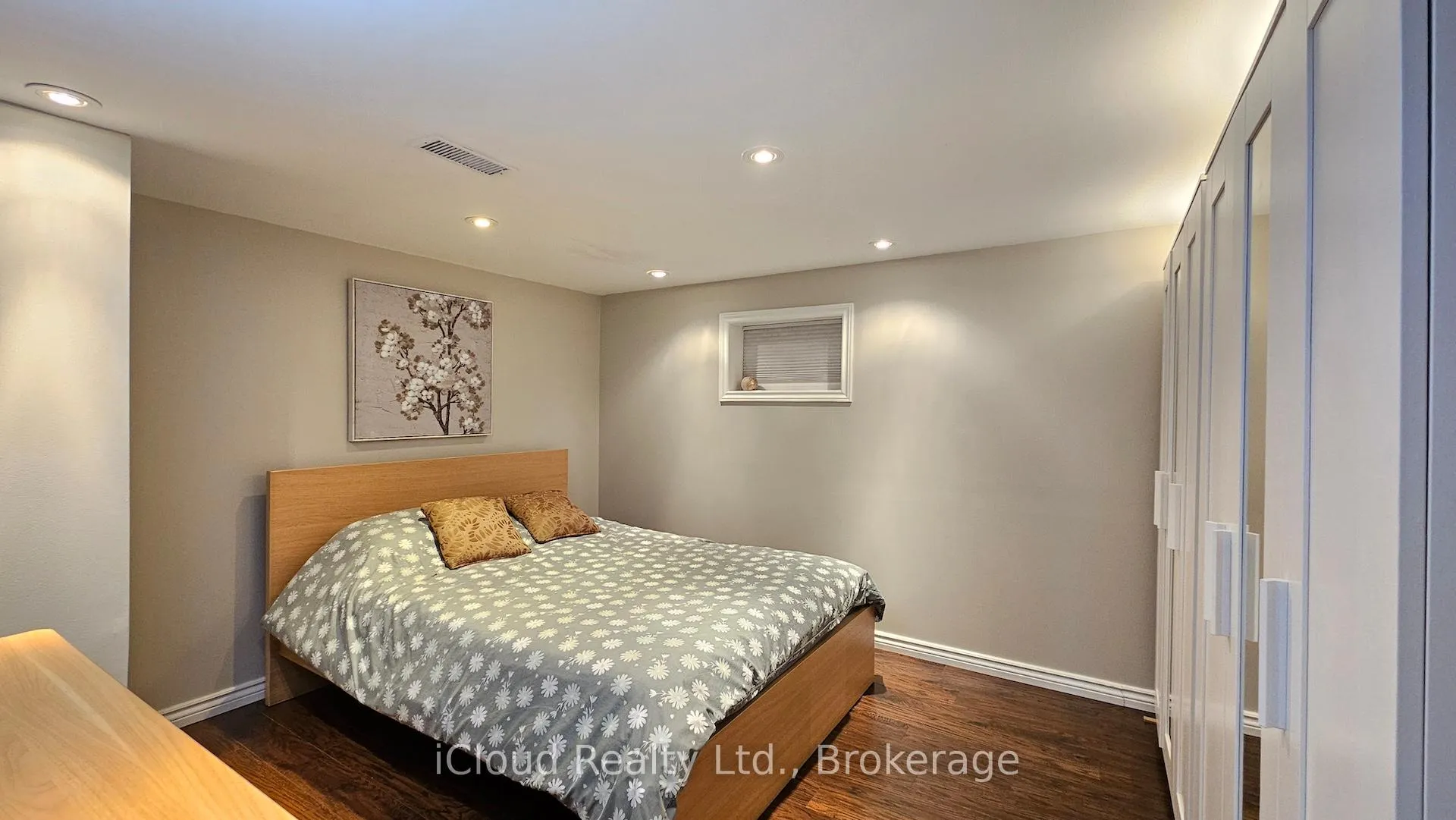 Photo 21 of 1066 Marley Crescent, Burlington, LaSalle — HOMEH