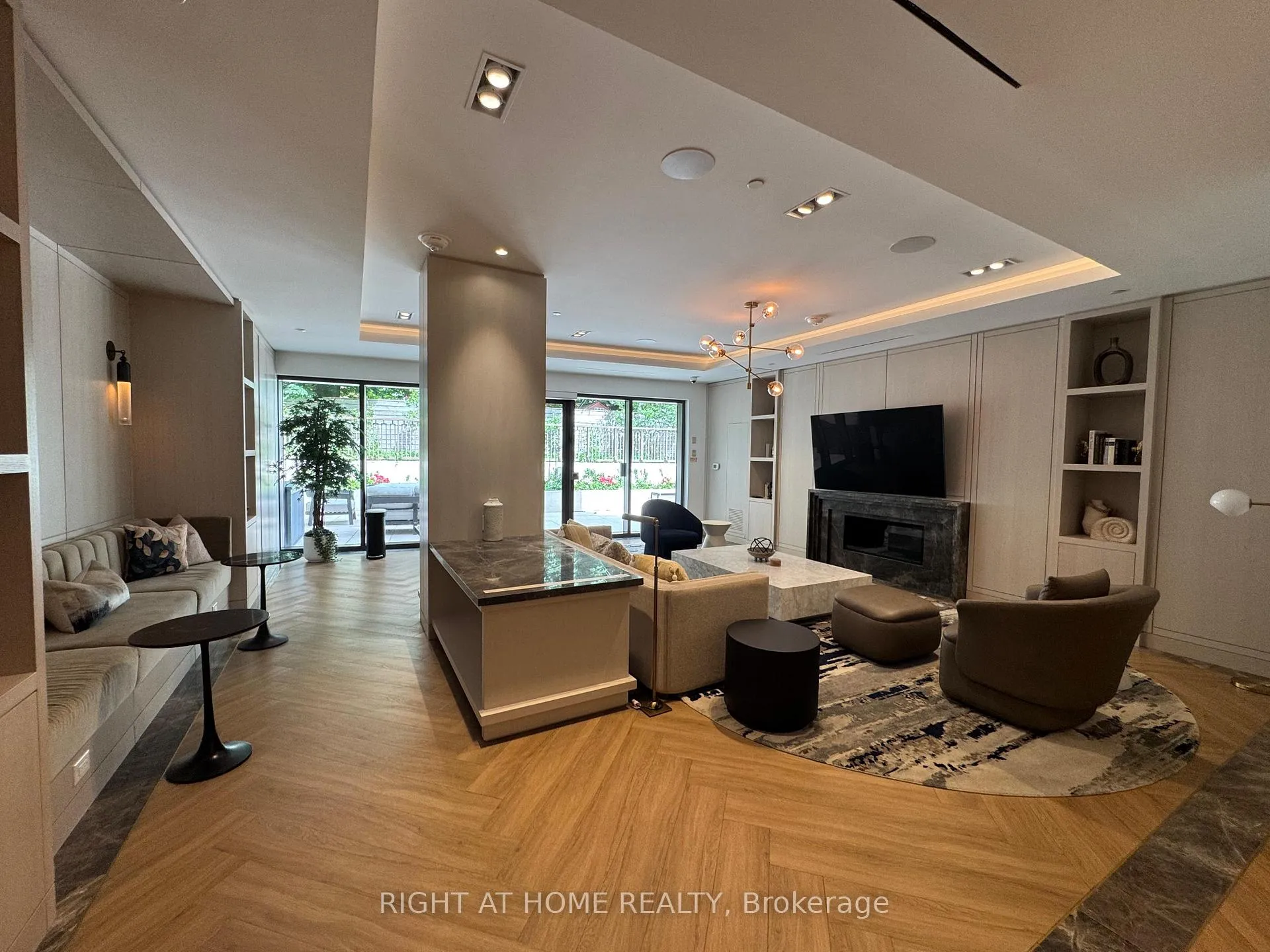 Photo 19 of Unit 301, 3 Strathgowan Avenue, Toronto, Lawrence Park South — HOMEH