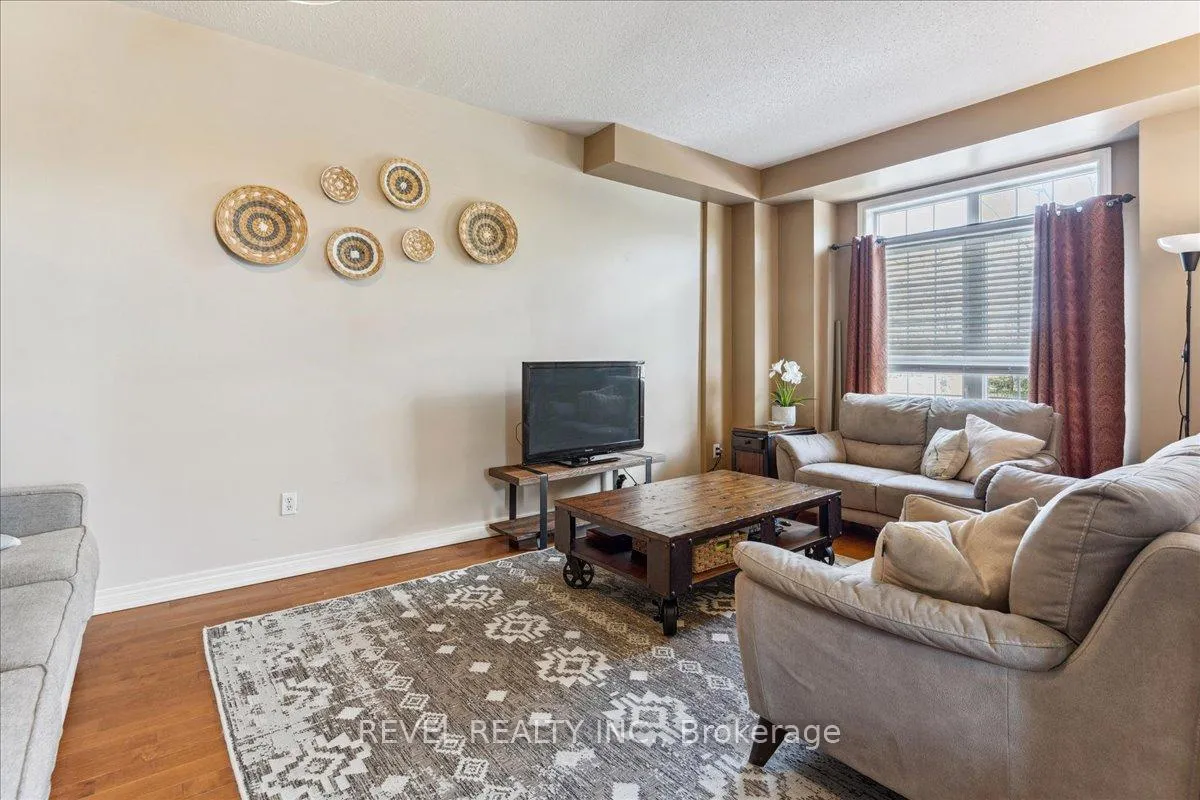 Photo 7 of 63 Westhampton Way, Hamilton, Winona Park — HOMEH