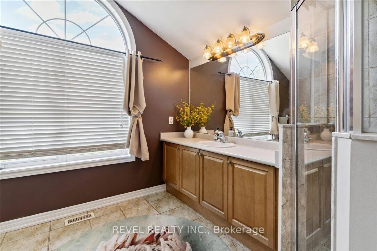 Photo 34 of 63 Westhampton Way, Hamilton, Winona Park — HOMEH