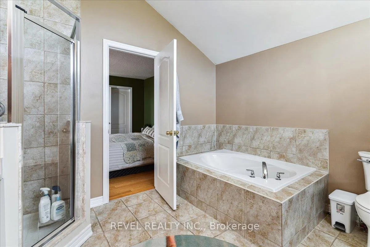 Photo 36 of 63 Westhampton Way, Hamilton, Winona Park — HOMEH