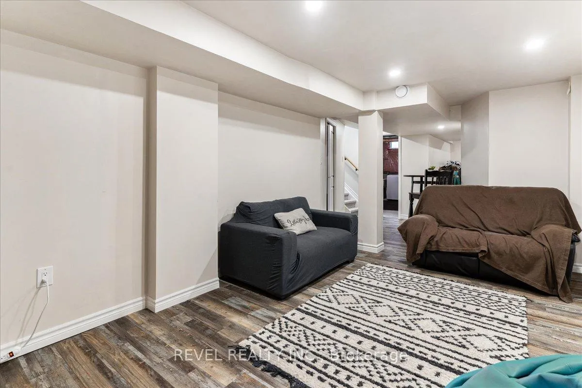 Photo 43 of 63 Westhampton Way, Hamilton, Winona Park — HOMEH