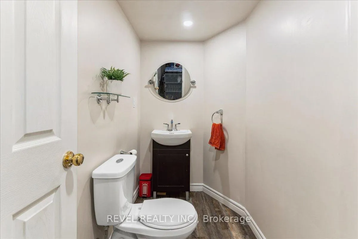 Photo 45 of 63 Westhampton Way, Hamilton, Winona Park — HOMEH