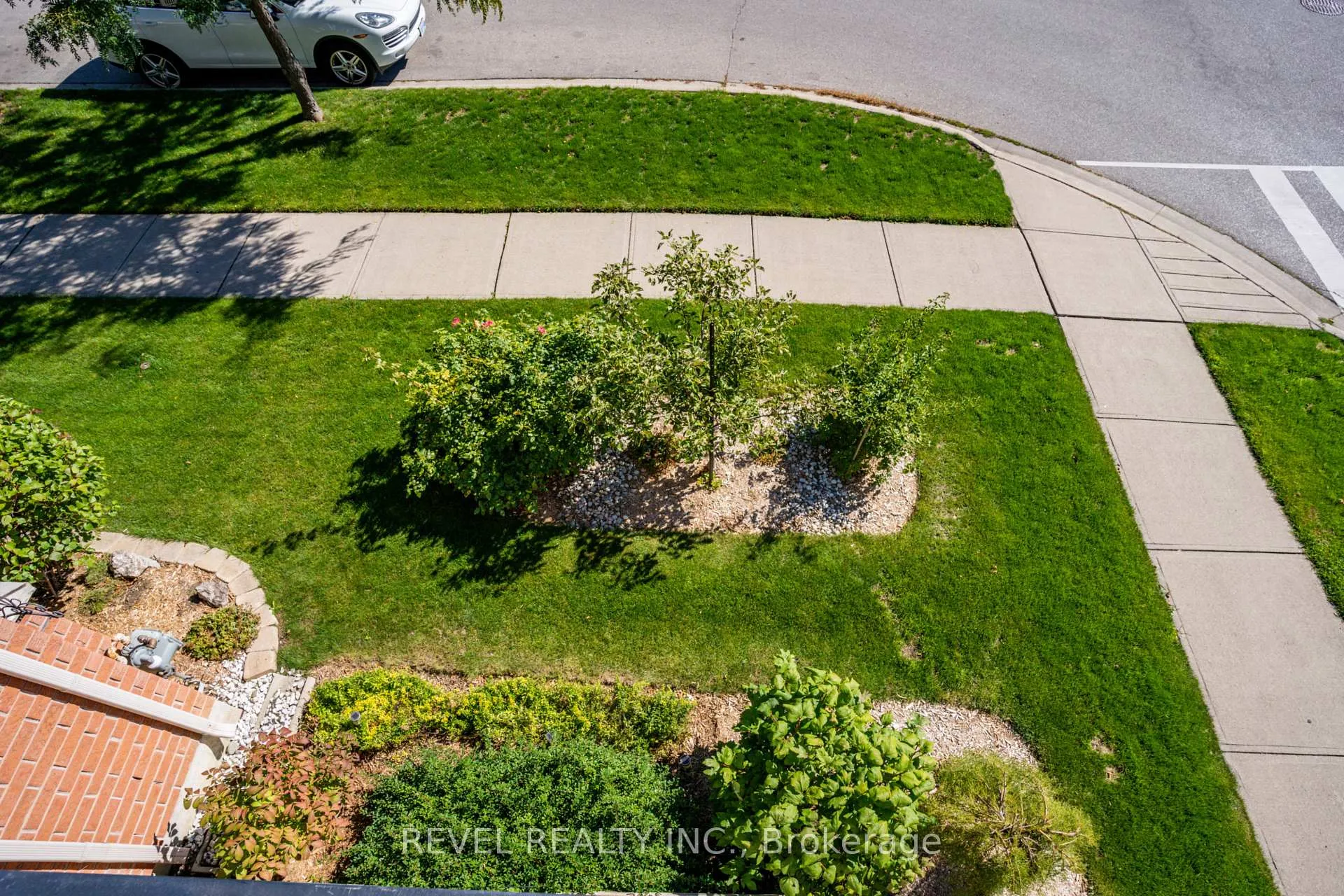 Photo 50 of 63 Westhampton Way, Hamilton, Winona Park — HOMEH