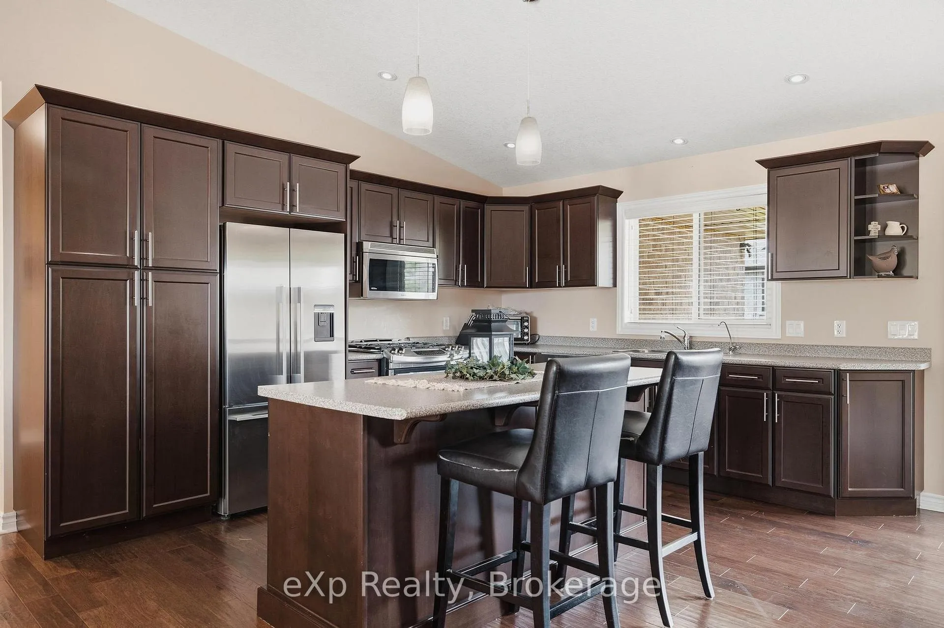 Photo 7 of 180 Ruby's Crescent, Wellington North, Mount Forest — HOMEH