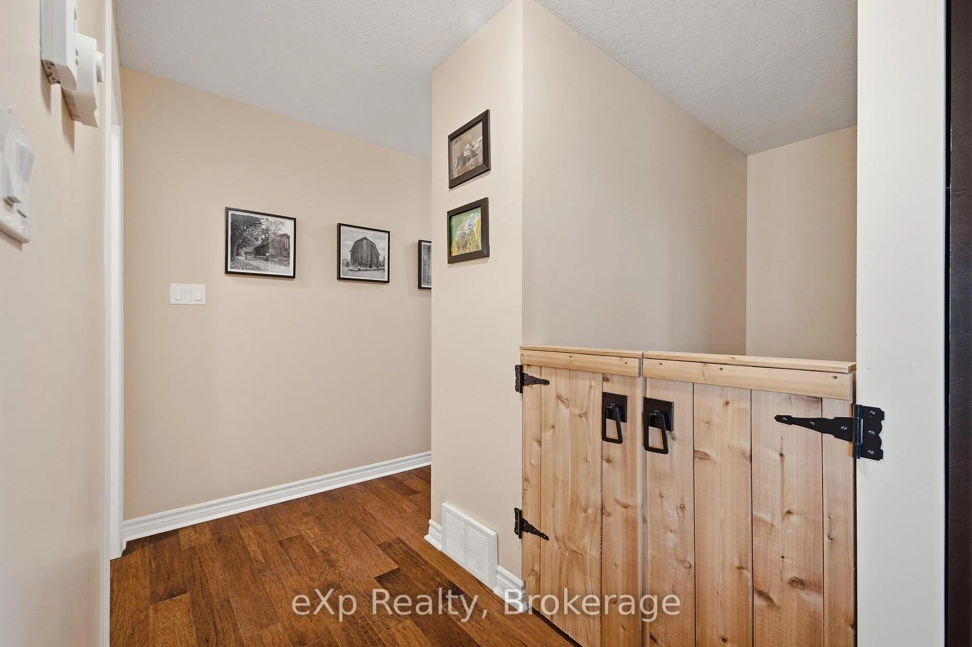Photo 11 of 180 Ruby's Crescent, Wellington North, Mount Forest — HOMEH